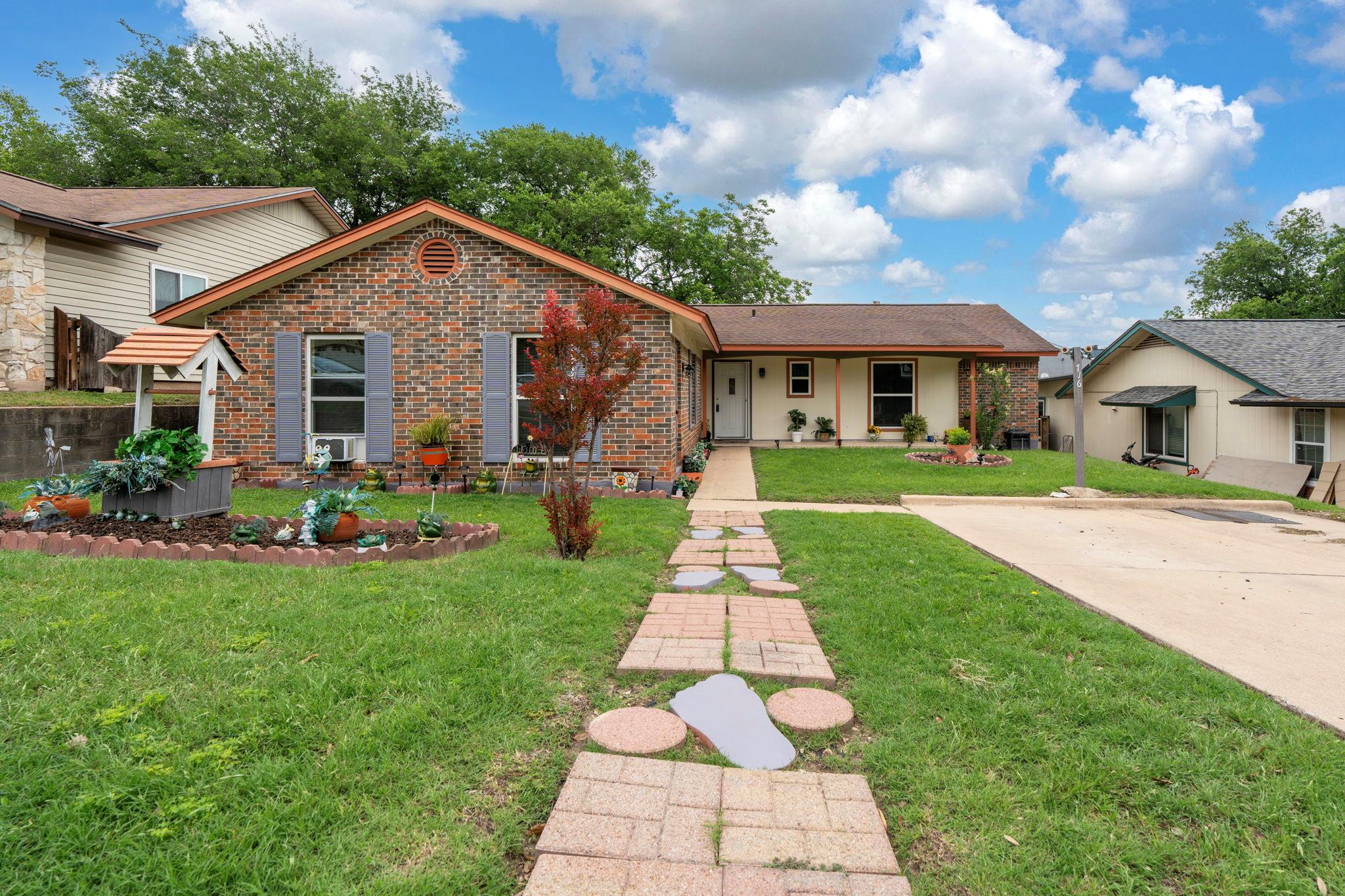 716 Buckingham Place Austin TX 78745