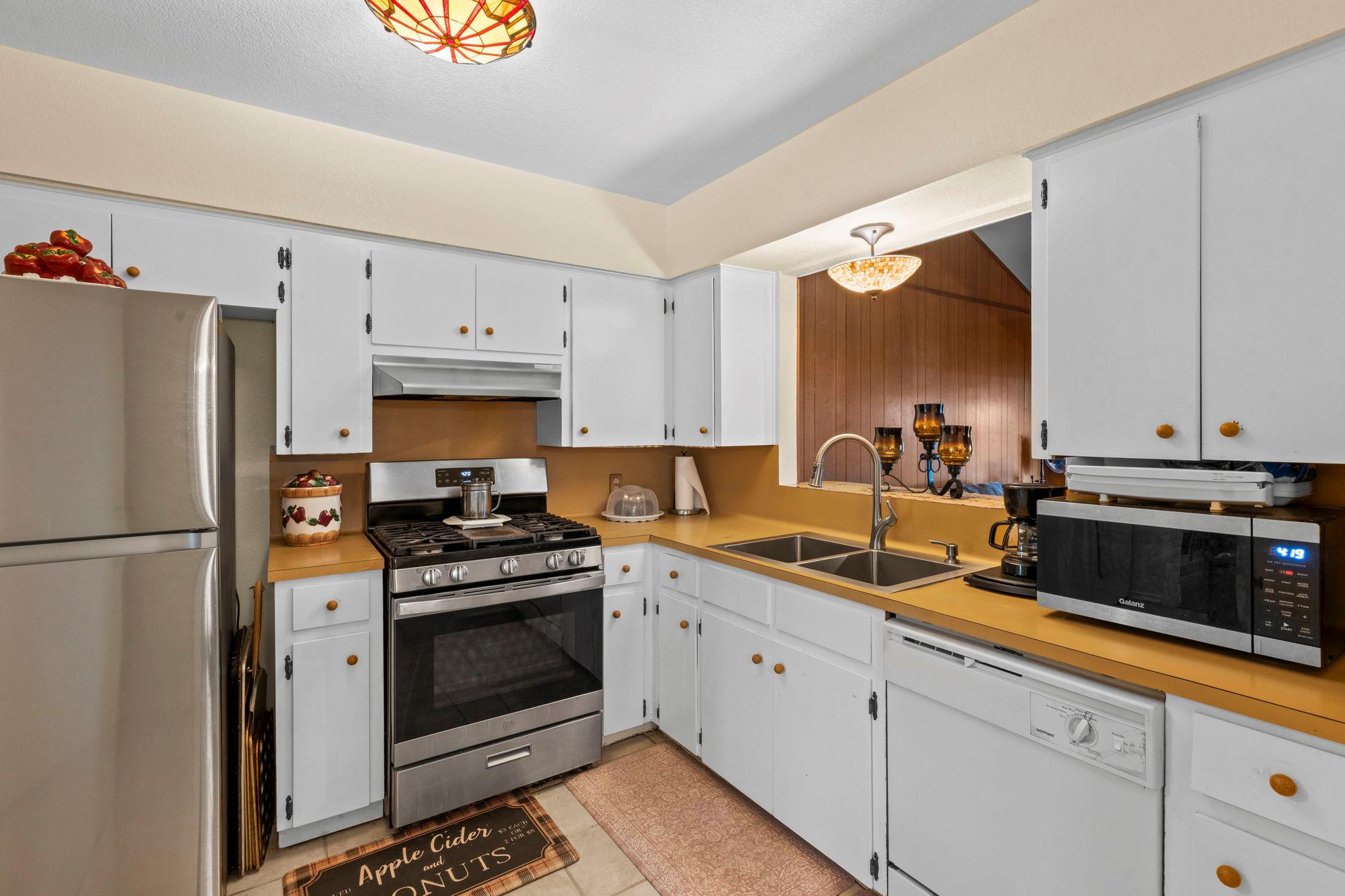 716 Buckingham Place Austin TX 78745