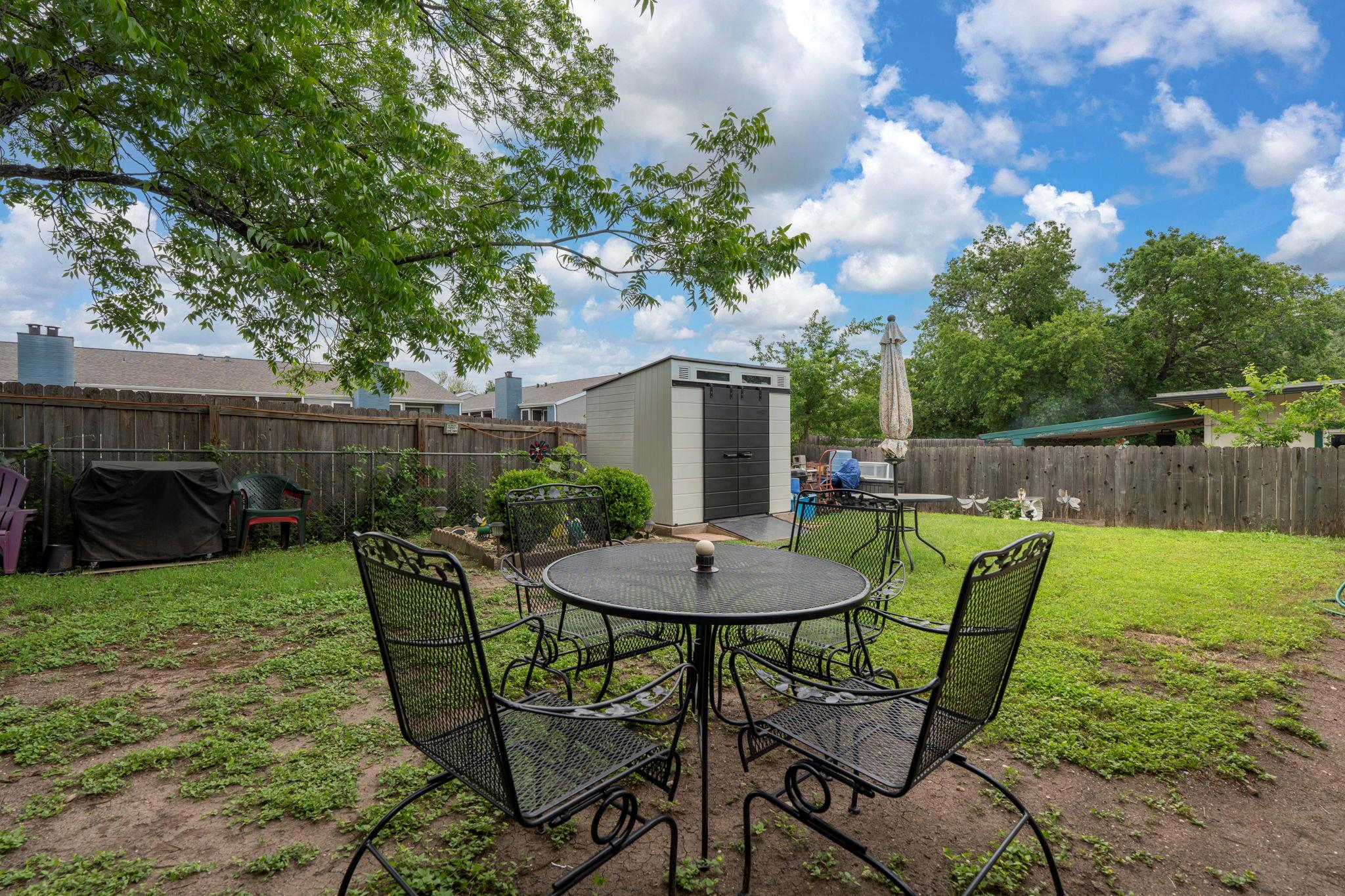 716 Buckingham Place Austin TX 78745