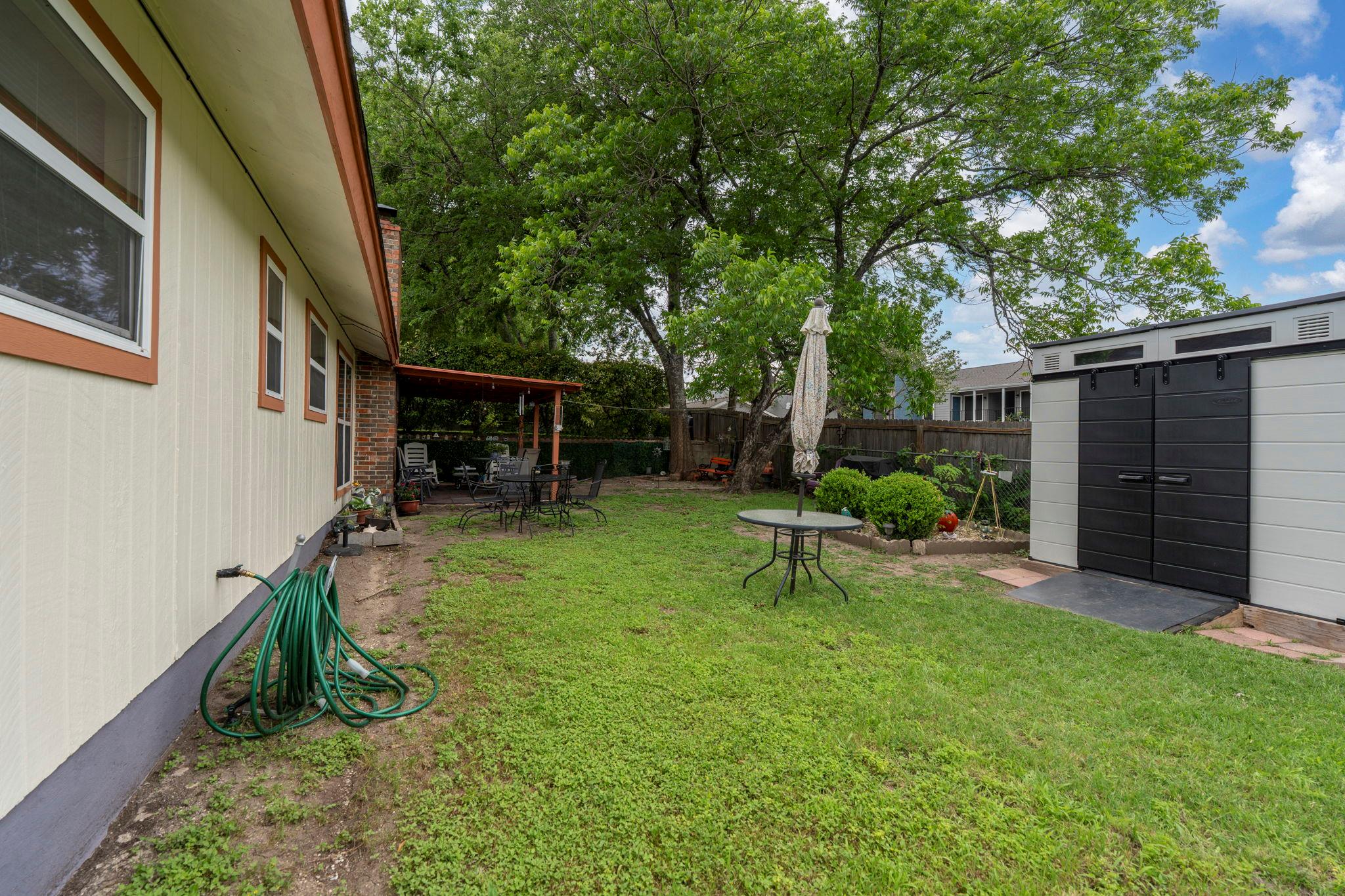 716 Buckingham Place Austin TX 78745
