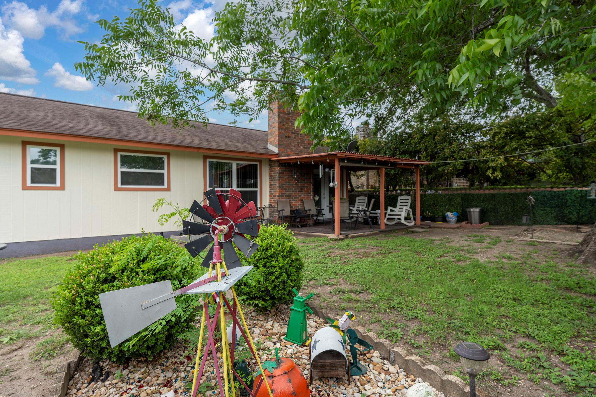 716 Buckingham Place Austin TX 78745
