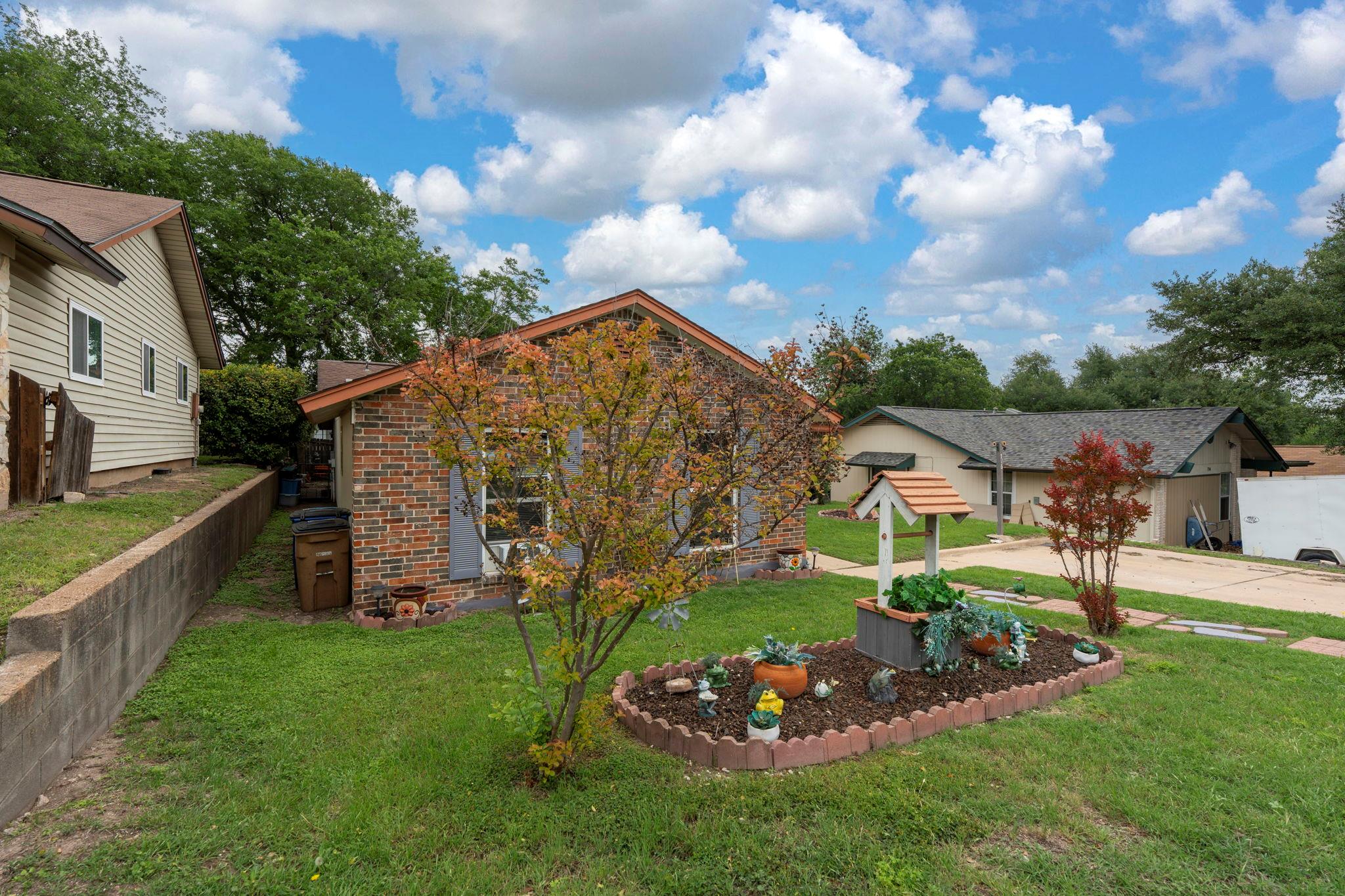 716 Buckingham Place Austin TX 78745