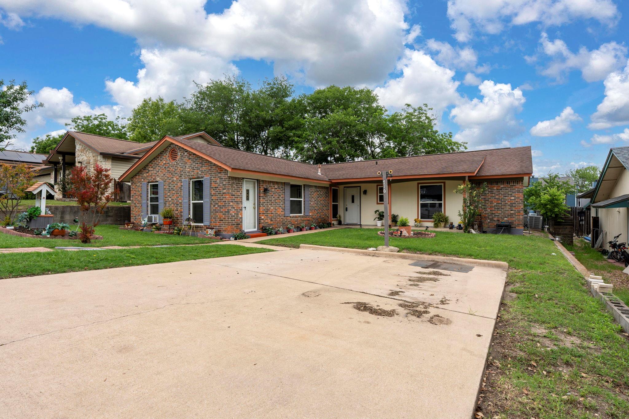 716 Buckingham Place Austin TX 78745