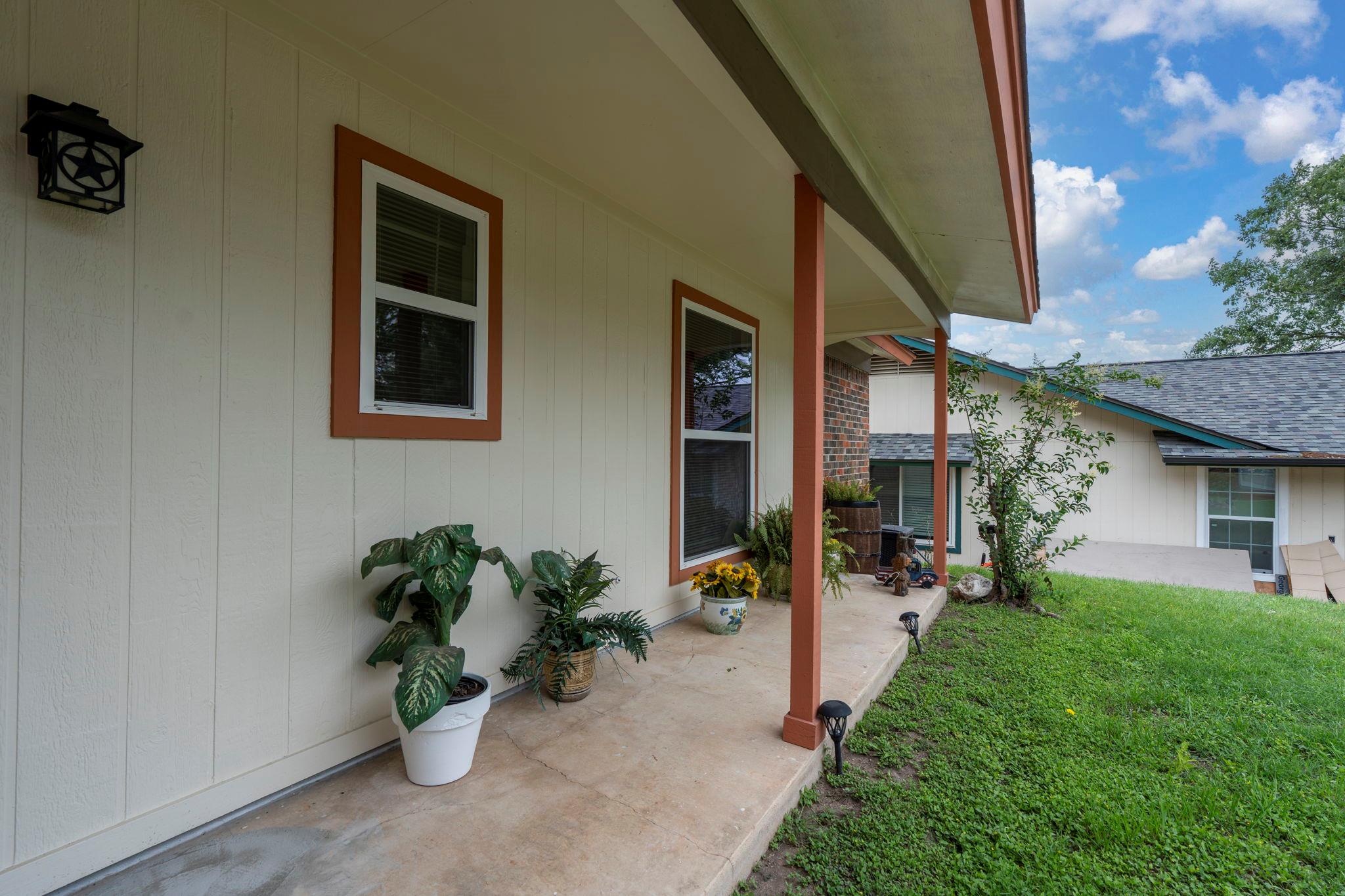 716 Buckingham Place Austin TX 78745
