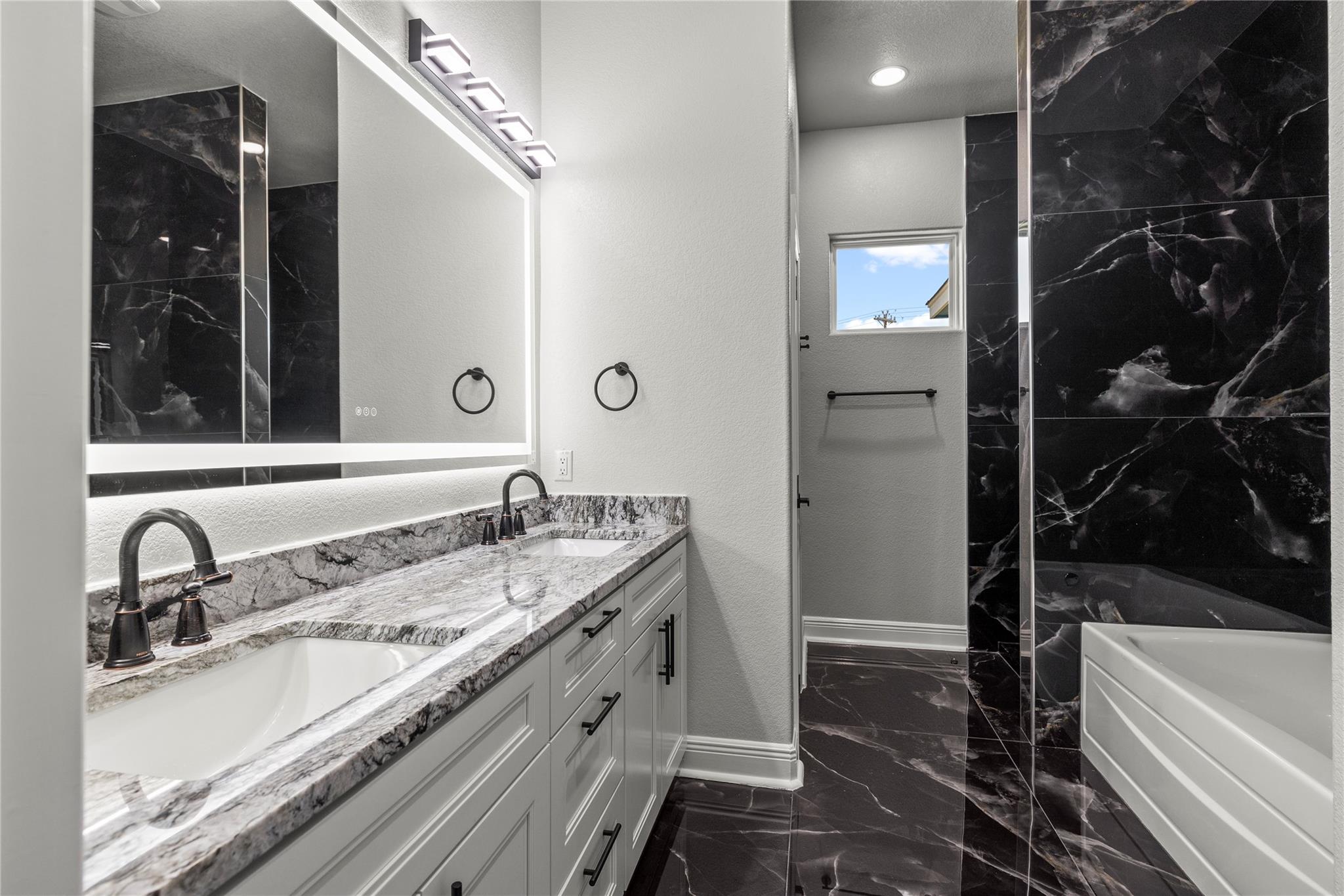 3706 Austin Cove Lago Vista TX 78645