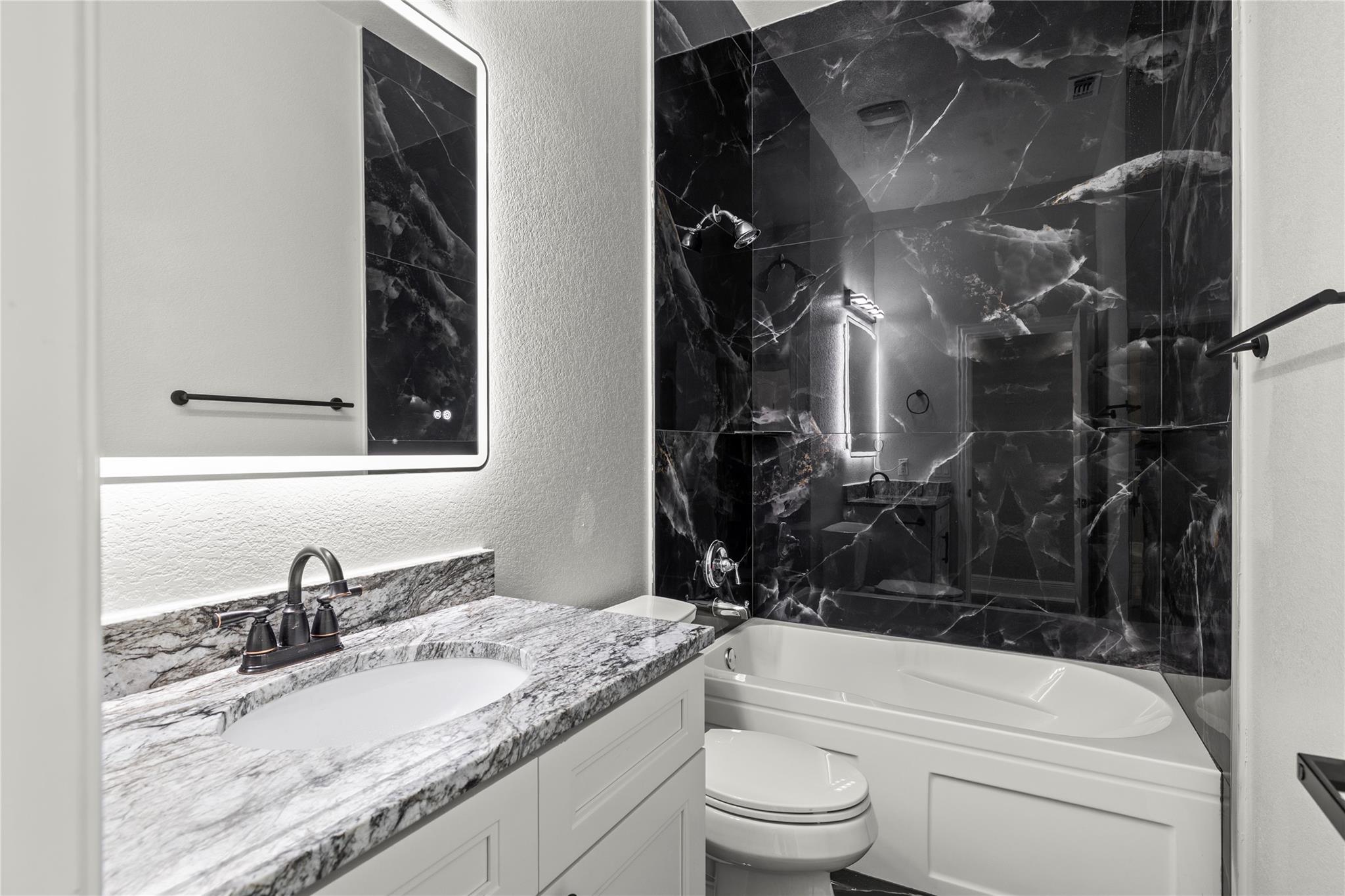3706 Austin Cove Lago Vista TX 78645