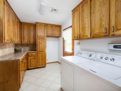 704 Enfield Road Rockdale TX 76567