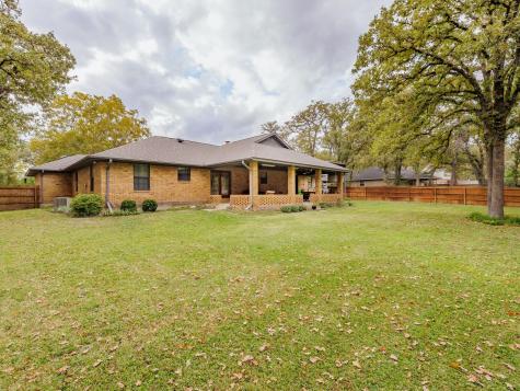 704 Enfield Road Rockdale TX 76567