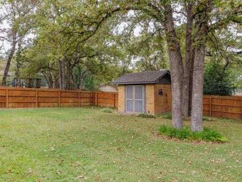 704 Enfield Road Rockdale TX 76567