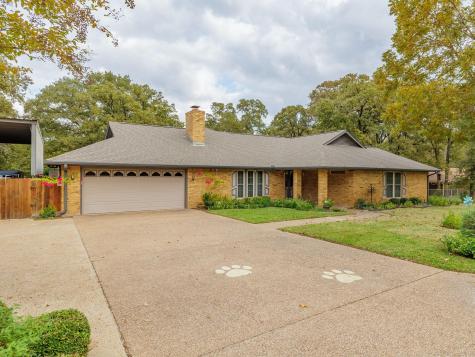 704 Enfield Road Rockdale TX 76567