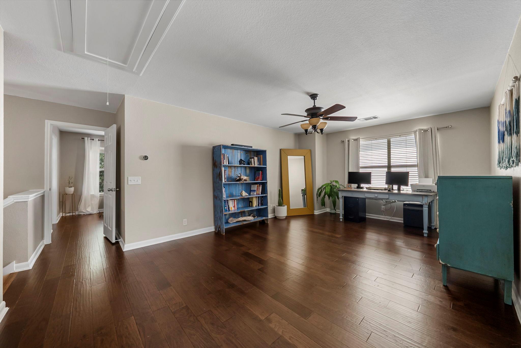 4104 Seldalia Trail Austin TX 78732