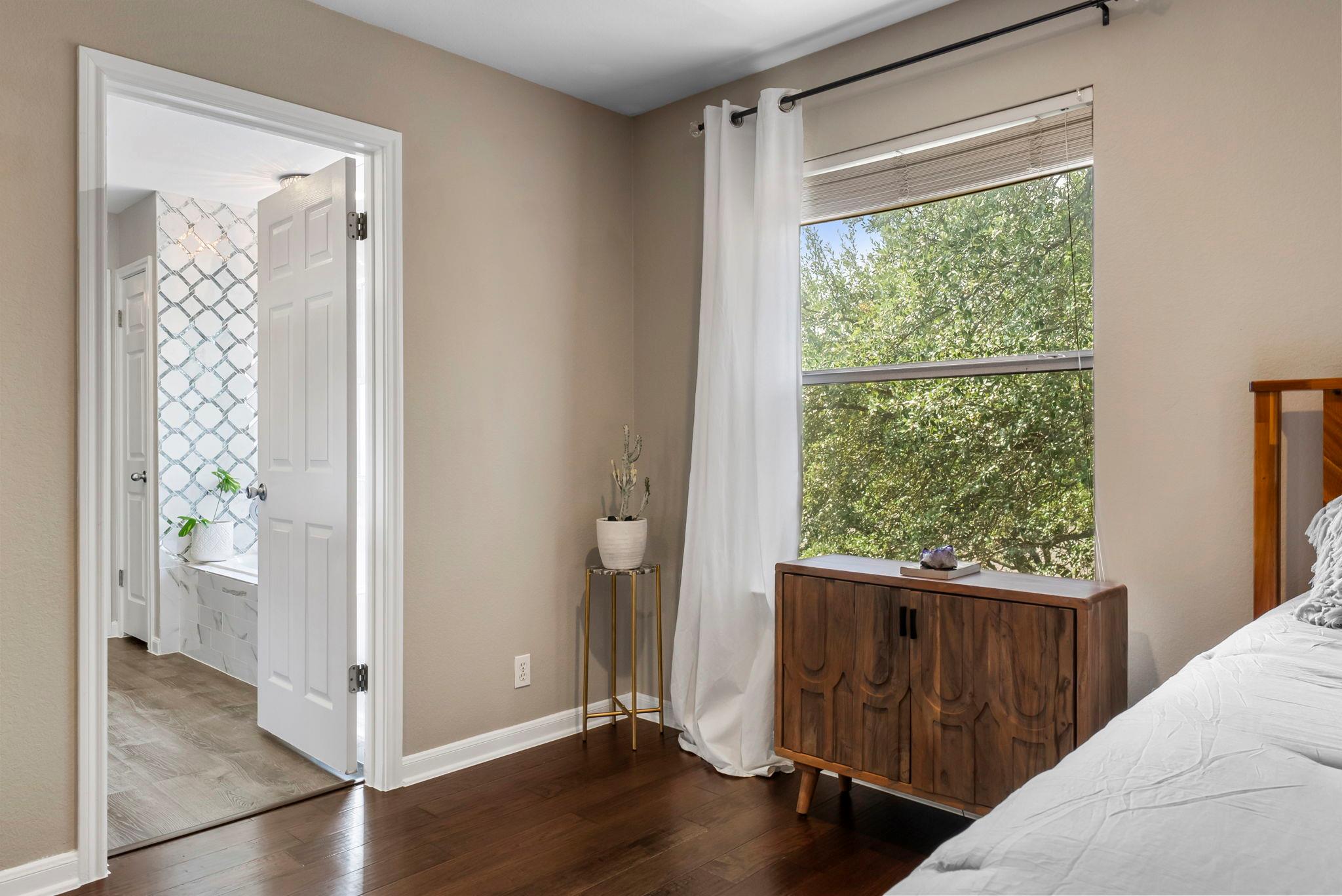4104 Seldalia Trail Austin TX 78732