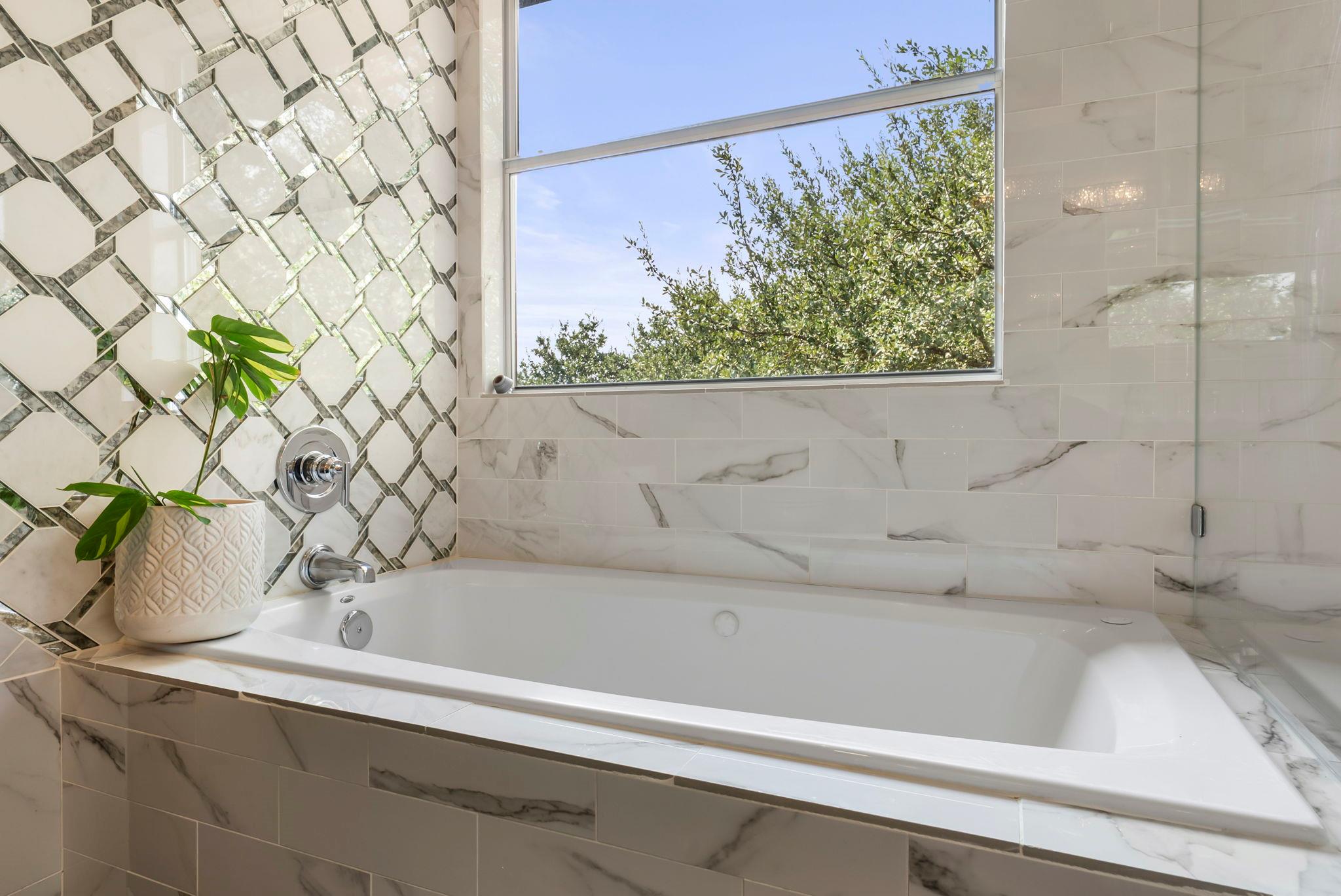4104 Seldalia Trail Austin TX 78732