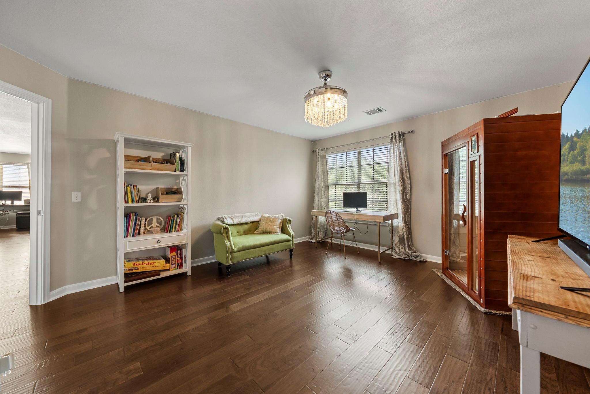 4104 Seldalia Trail Austin TX 78732