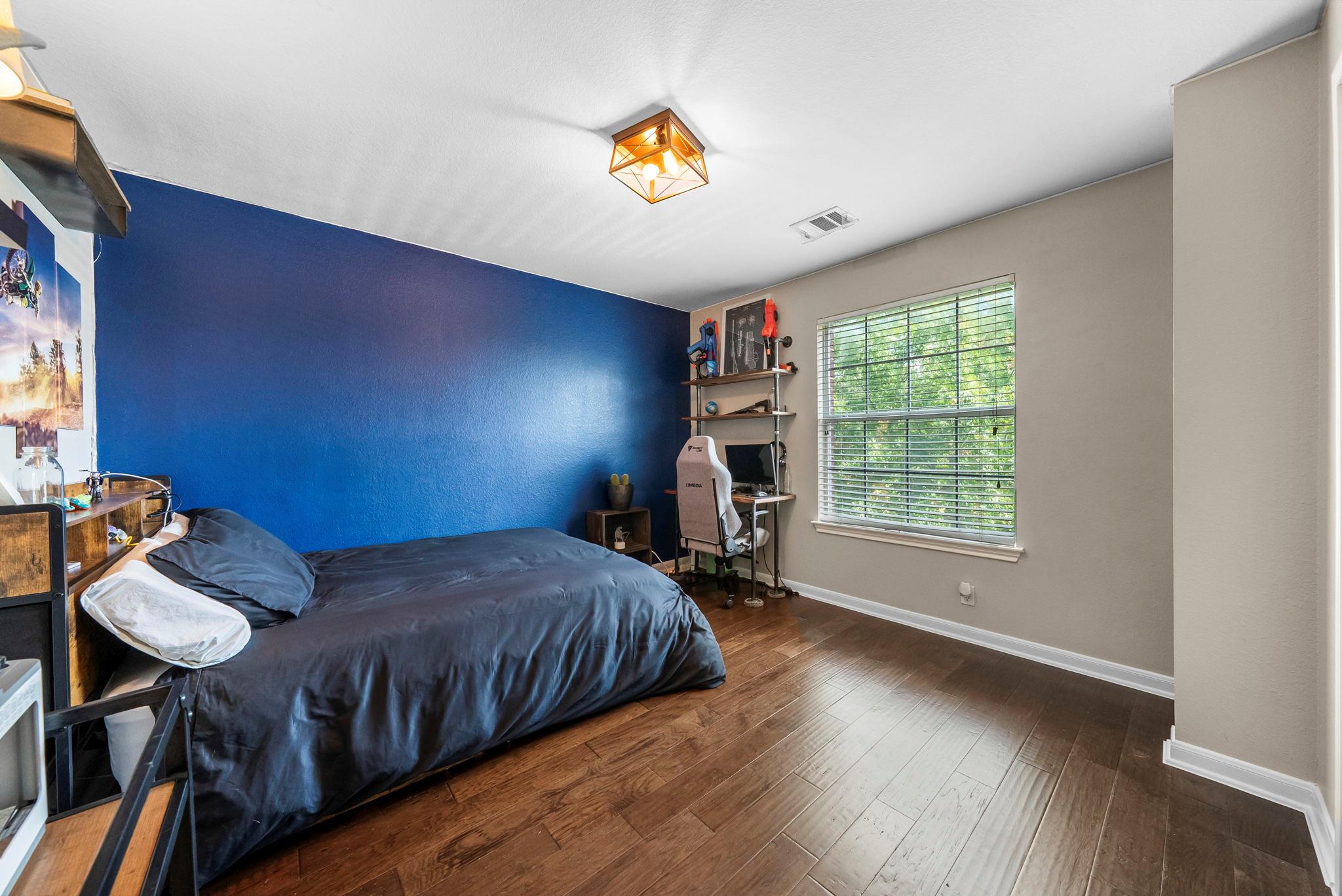 4104 Seldalia Trail Austin TX 78732