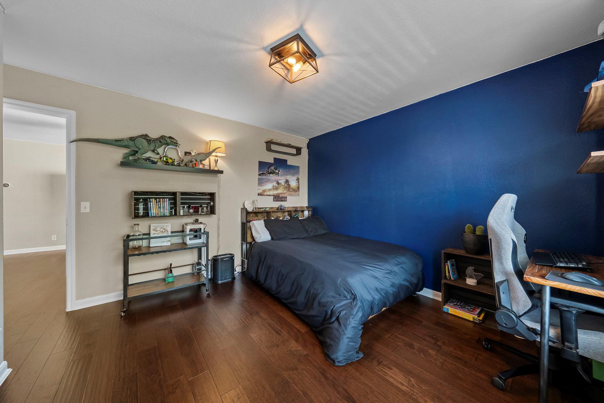 4104 Seldalia Trail Austin TX 78732