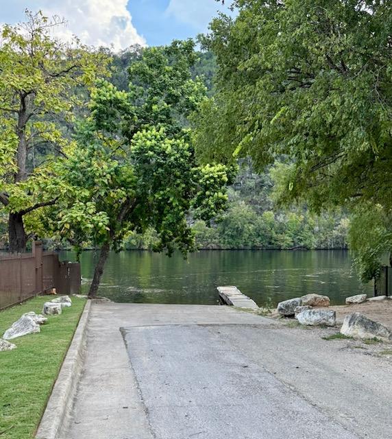 4104 Seldalia Trail Austin TX 78732