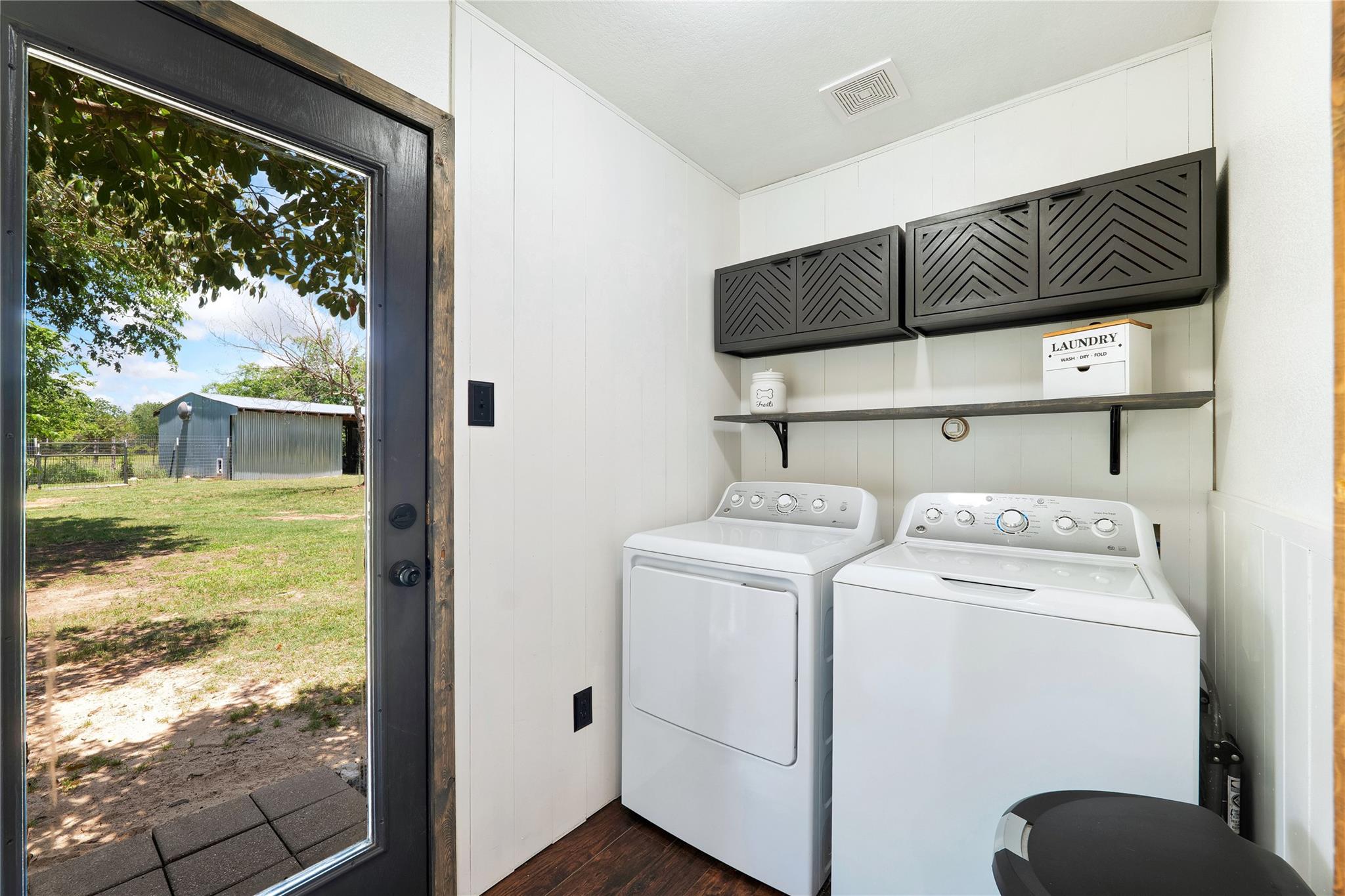 372 Hidden Oaks Drive Elgin TX 78621