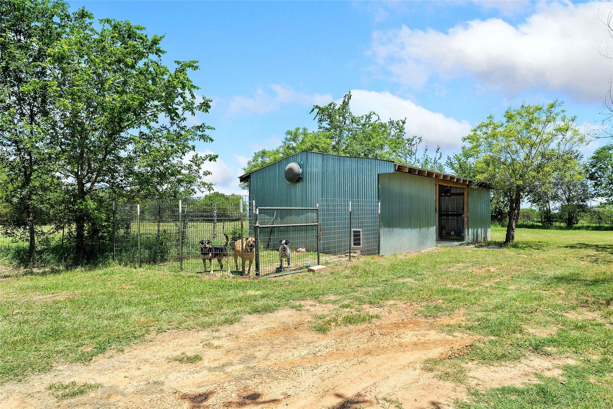 372 Hidden Oaks Drive Elgin TX 78621