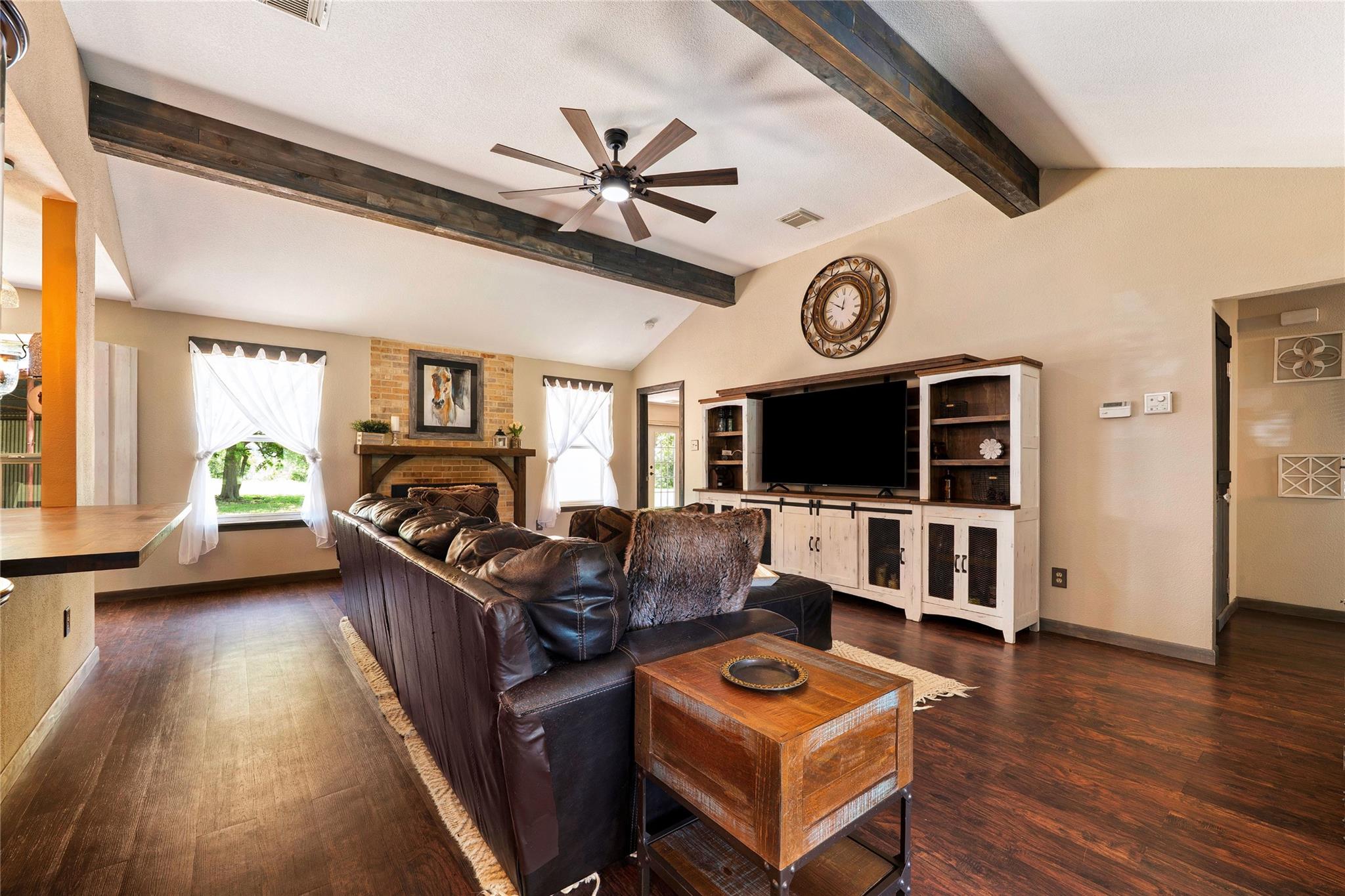 372 Hidden Oaks Drive Elgin TX 78621