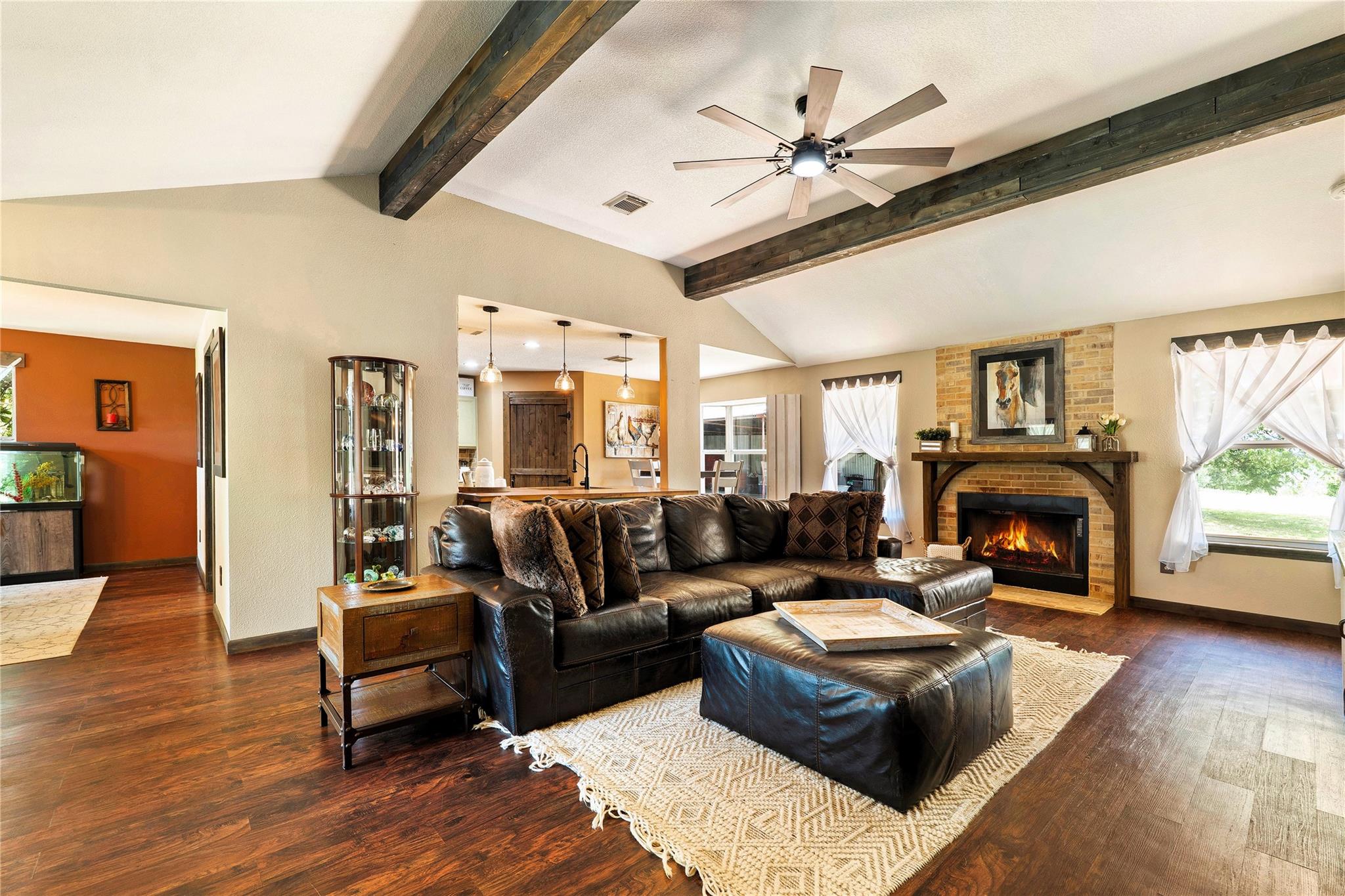 372 Hidden Oaks Drive Elgin TX 78621
