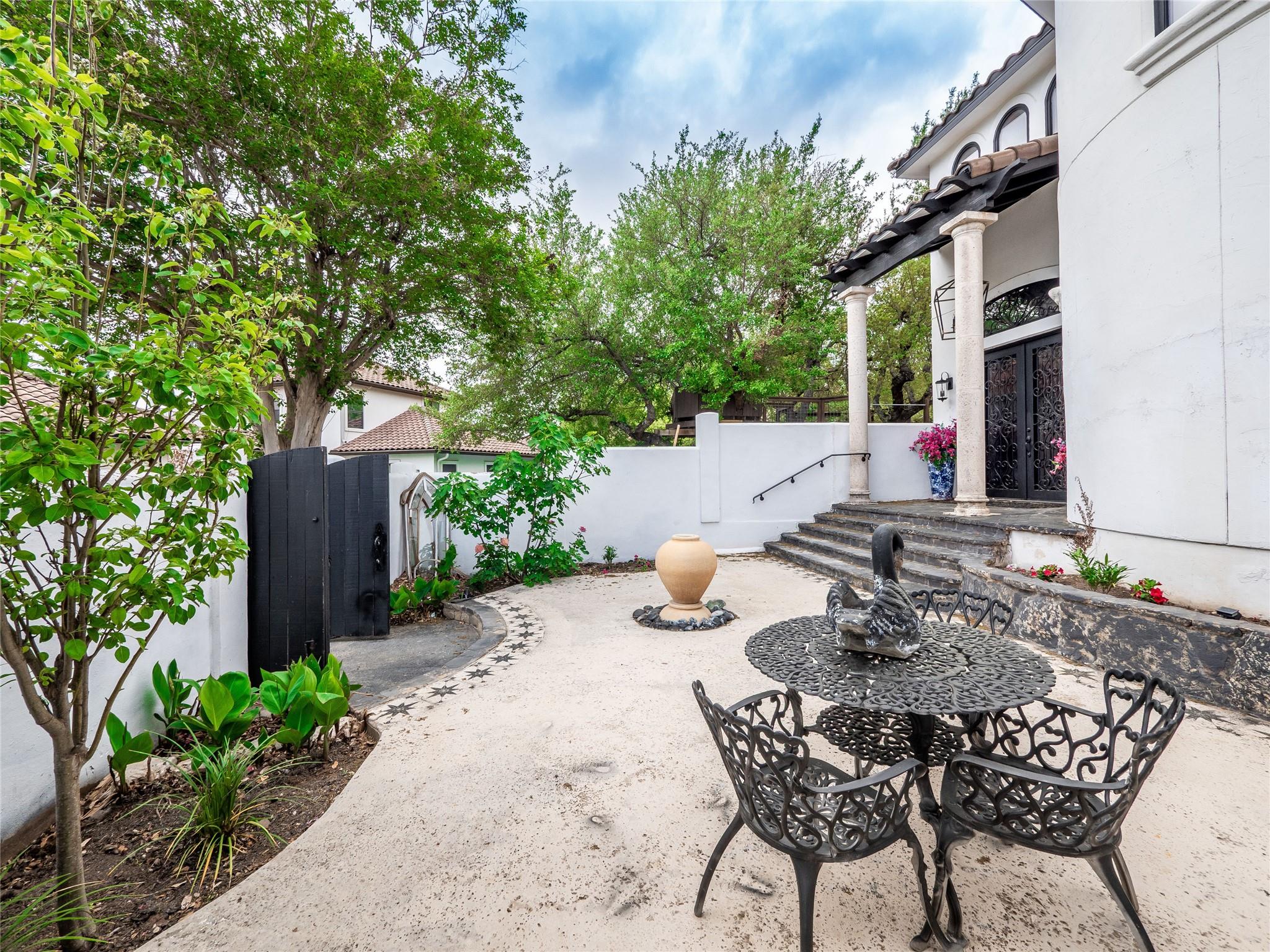 2900 Pamella Court Austin TX 78734