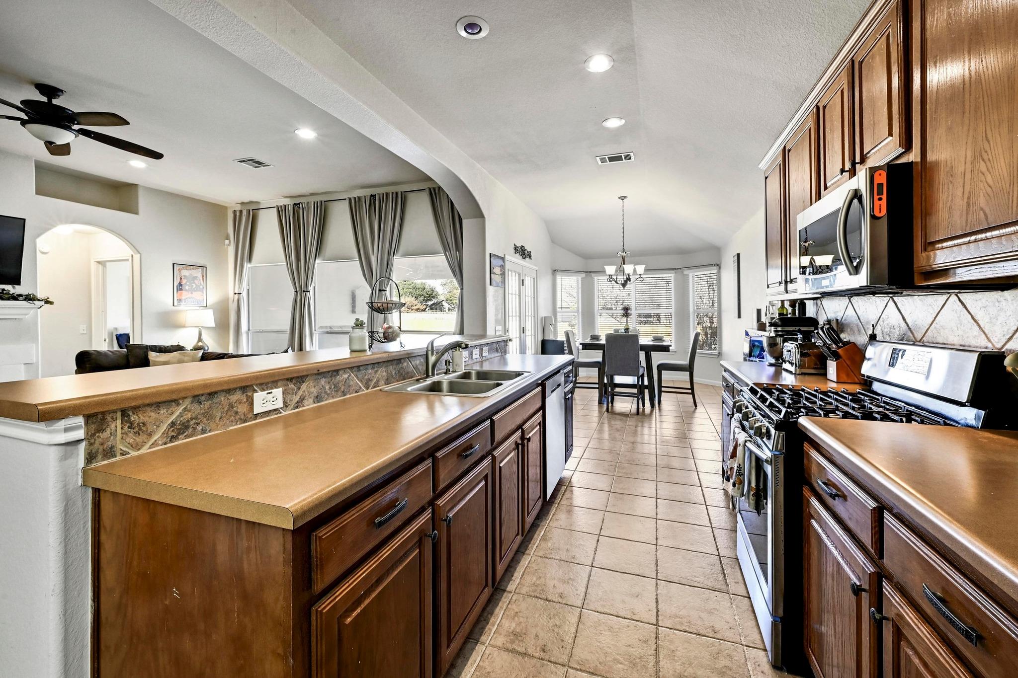 20404 Farm Pond Lane Pflugerville TX 78660