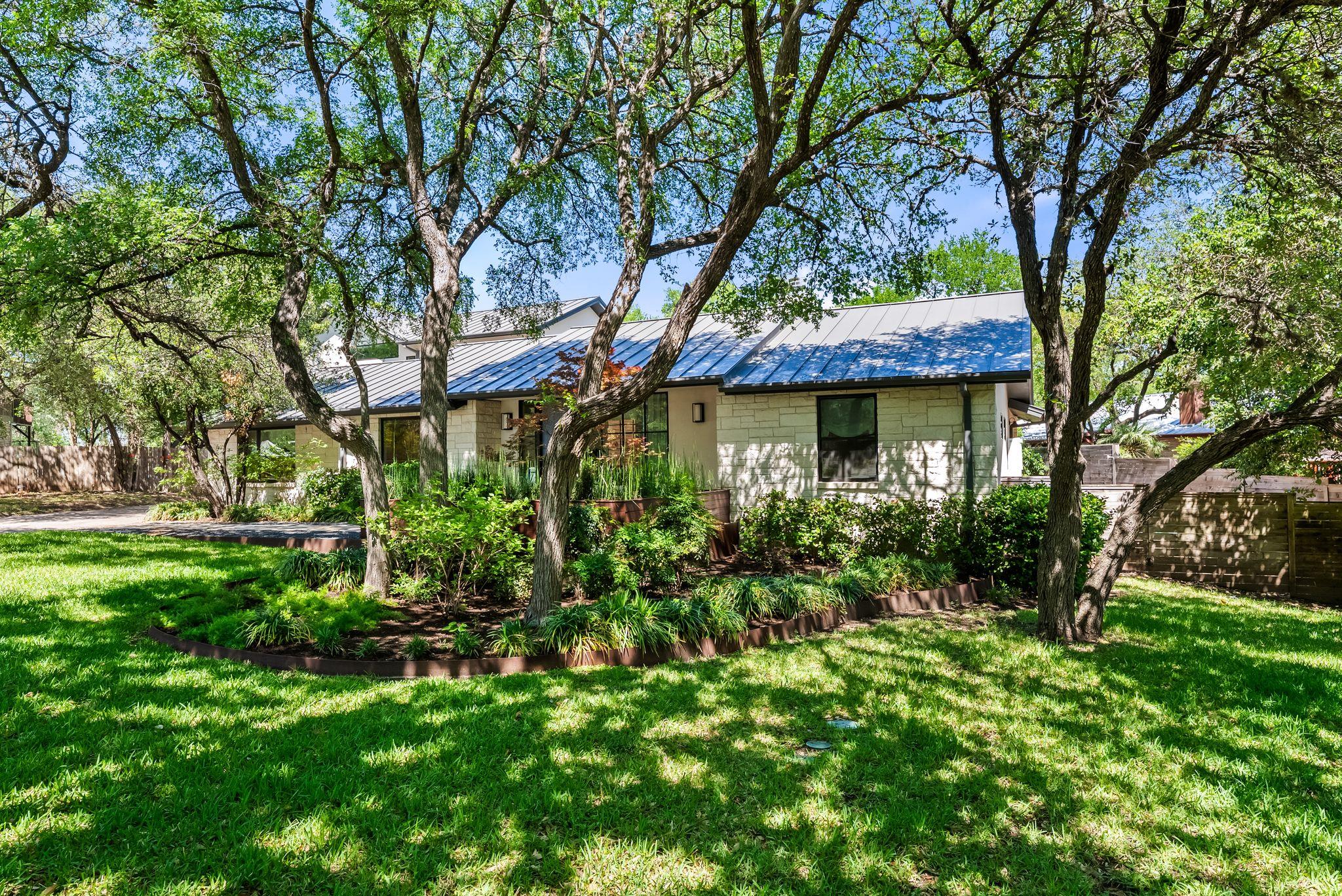 3 Chris Cove Austin TX 78746