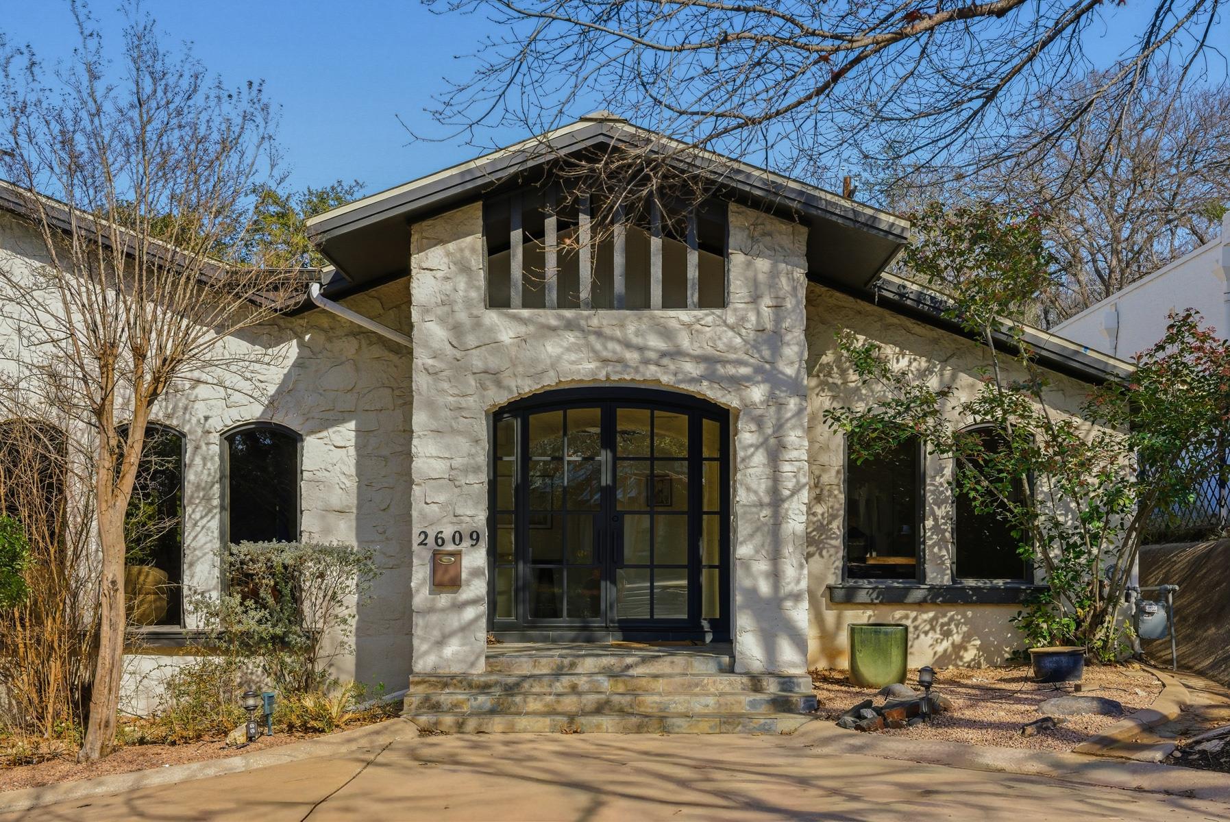 2609 Maria Anna Road Austin TX 78703