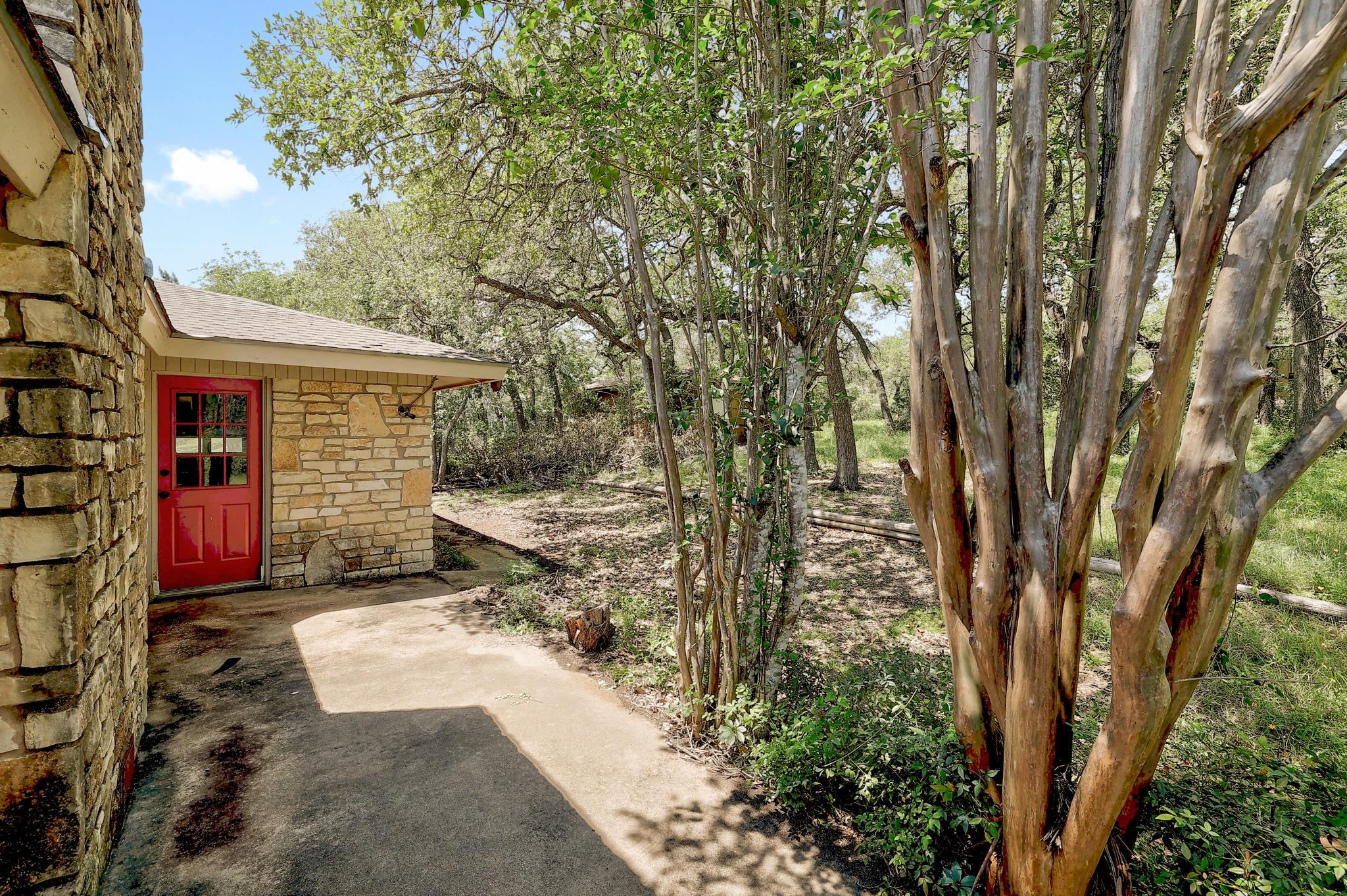 9400 Lauralan Drive Austin TX 78736