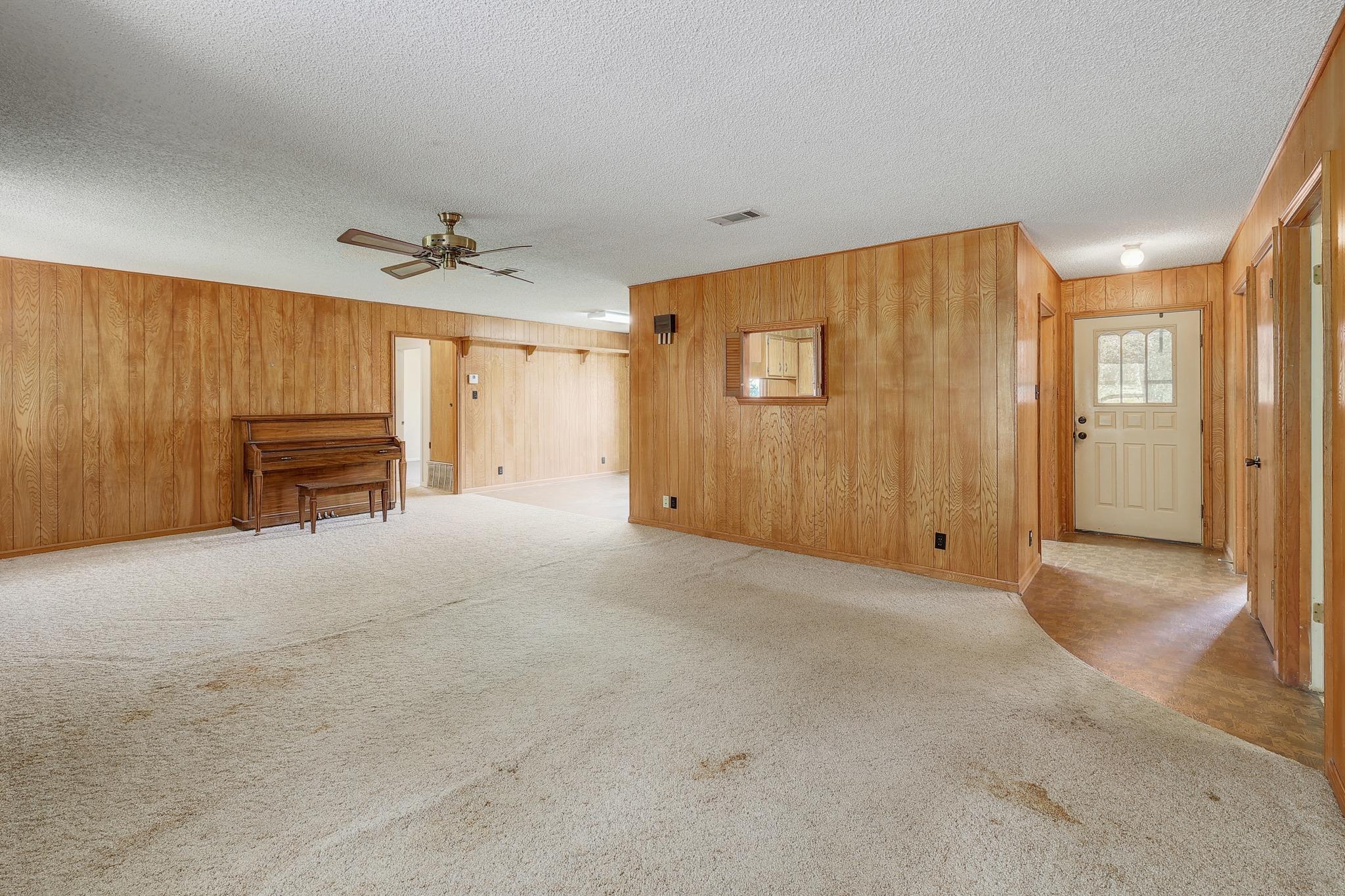 9400 Lauralan Drive Austin TX 78736
