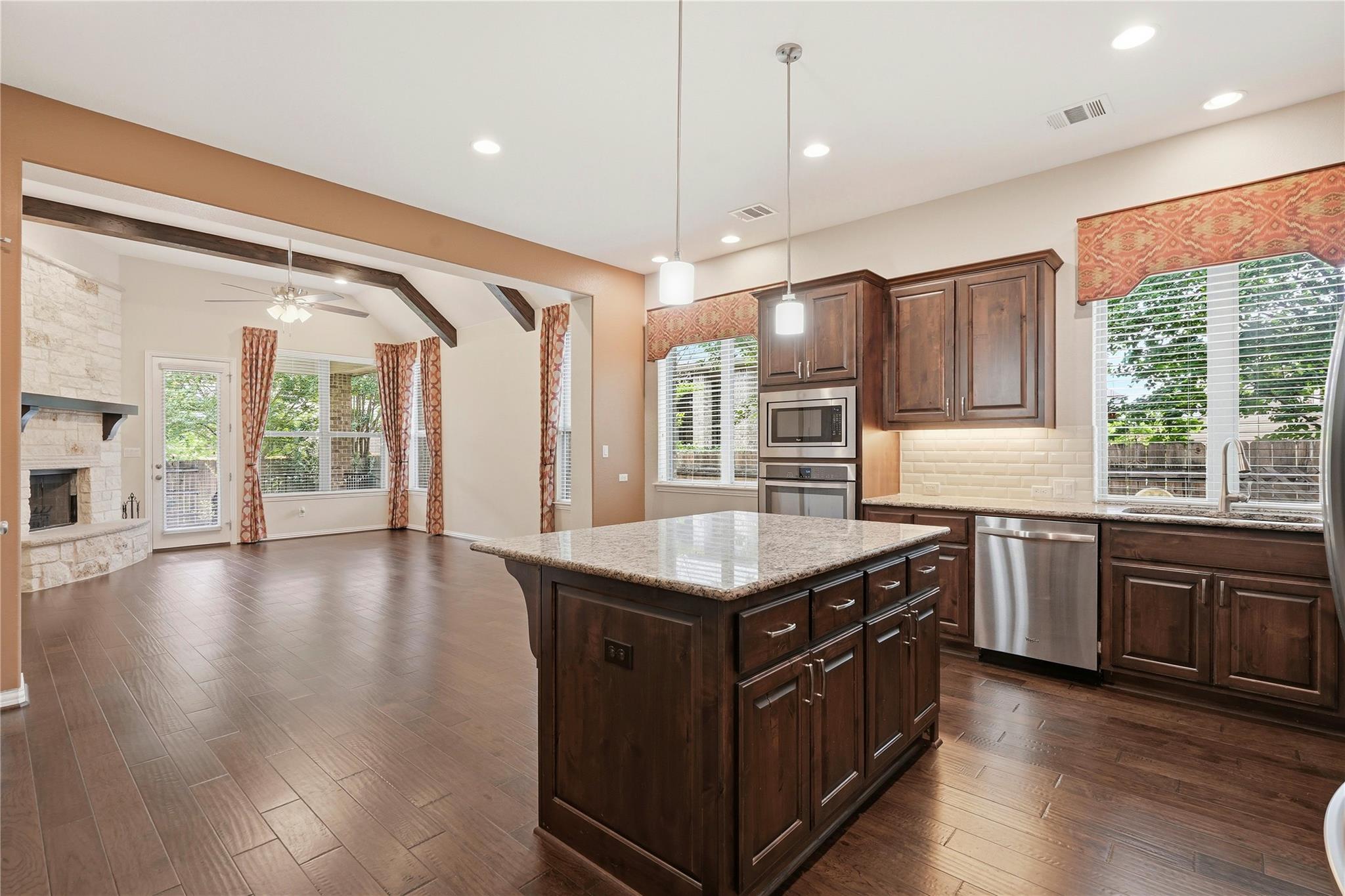 3928 Cole Valley Lane Round Rock TX 78681