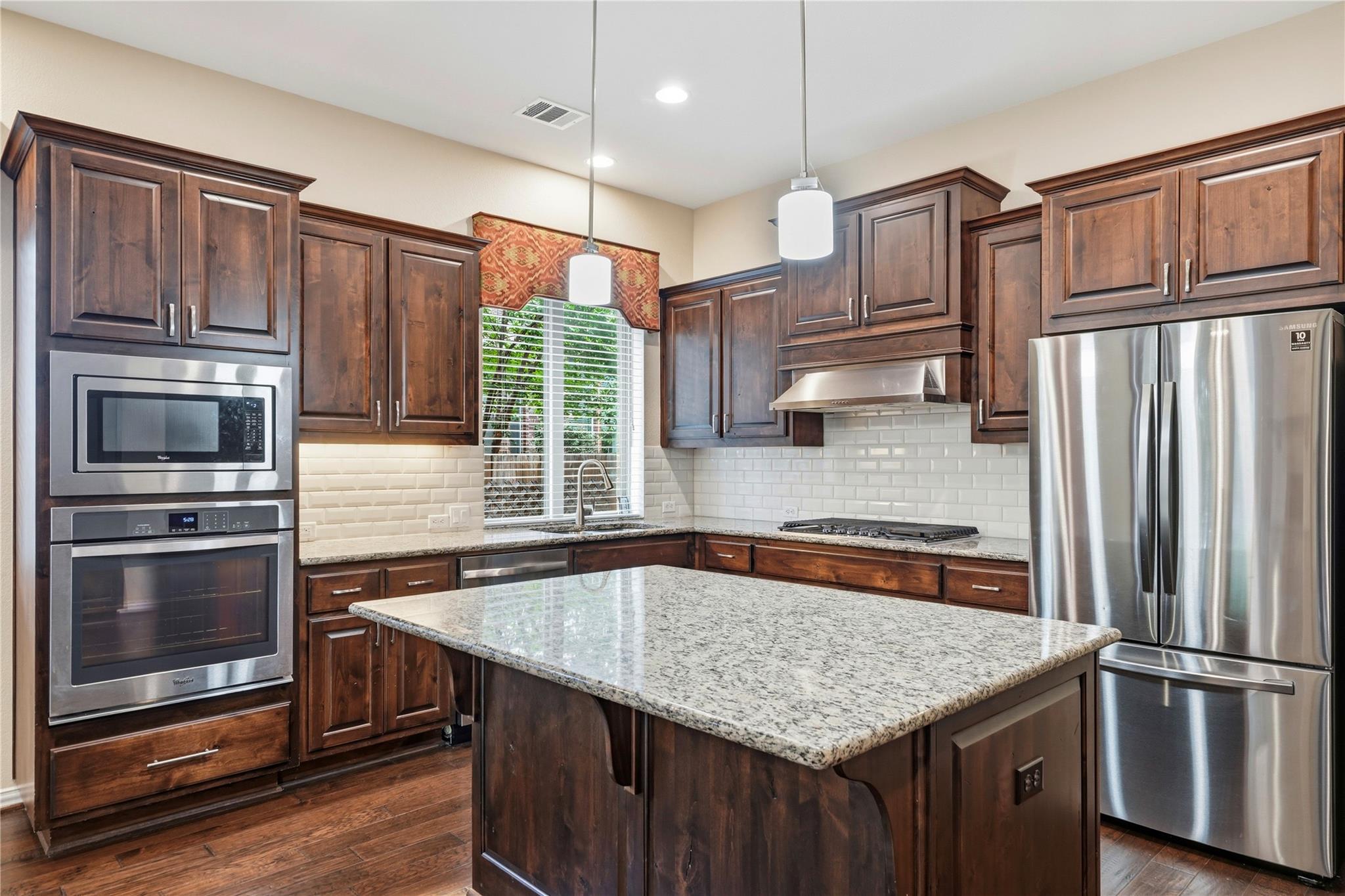 3928 Cole Valley Lane Round Rock TX 78681