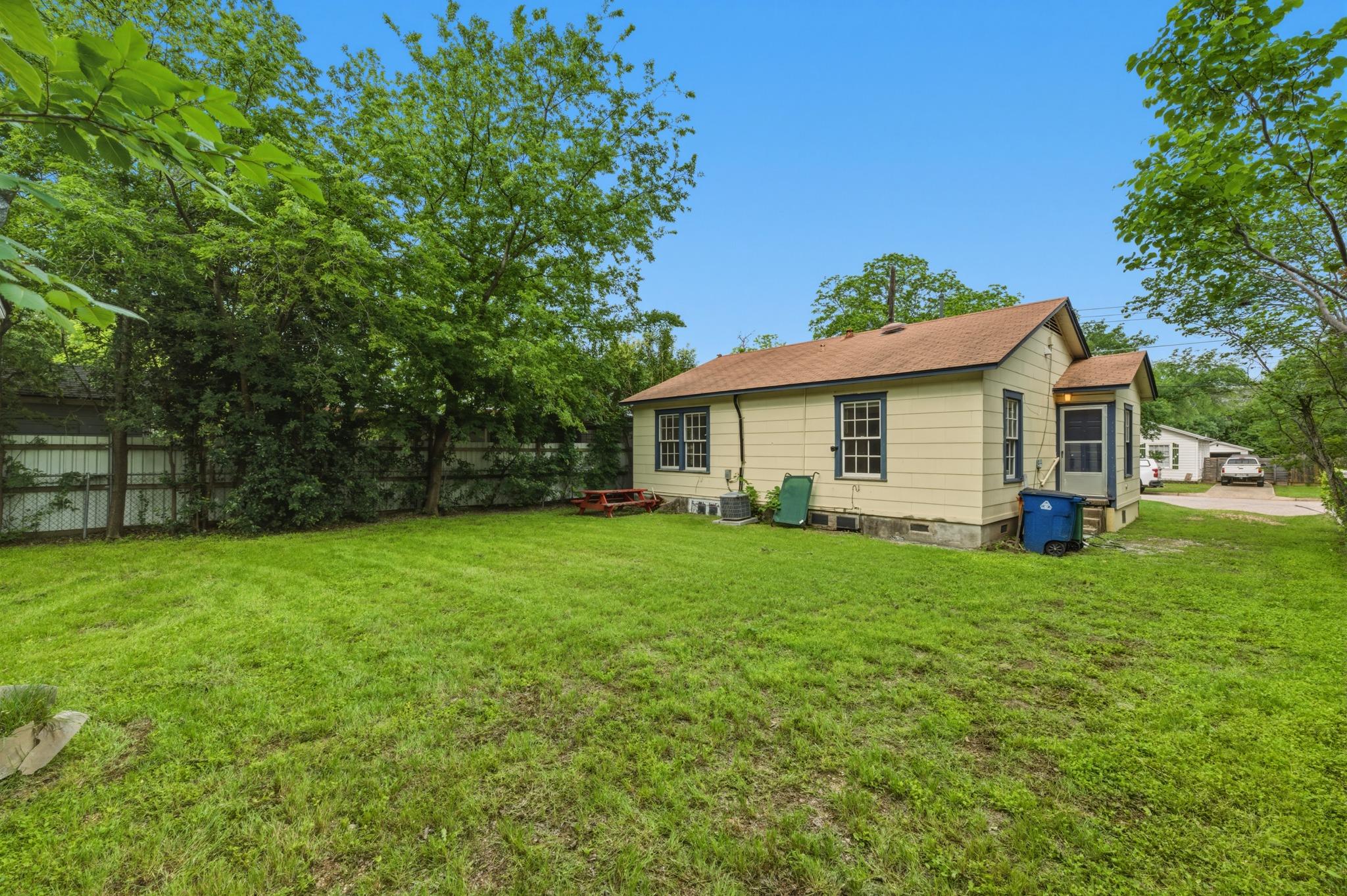 5707 Joe Sayers Avenue Austin TX 78756