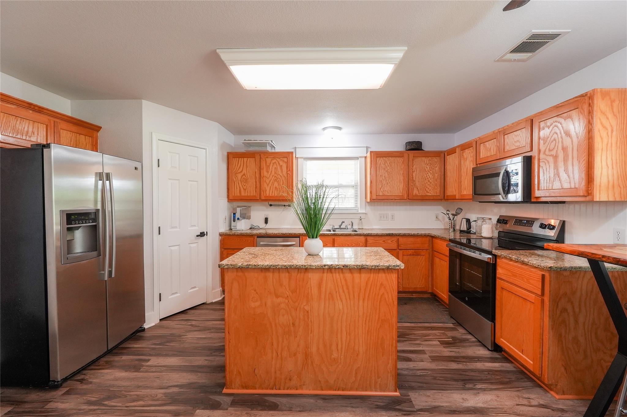 201 E Eggleston Street Manor TX 78653