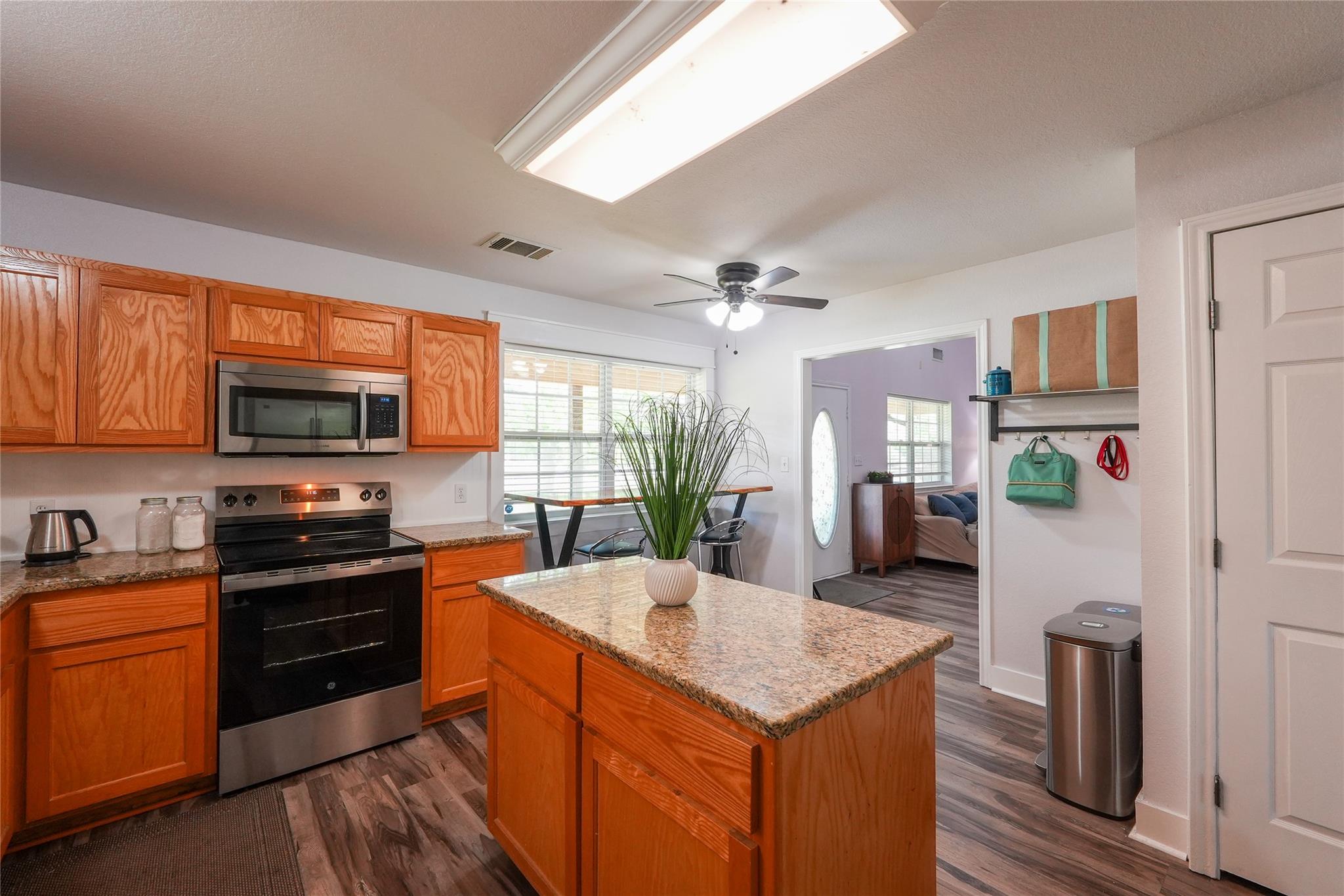 201 E Eggleston Street Manor TX 78653