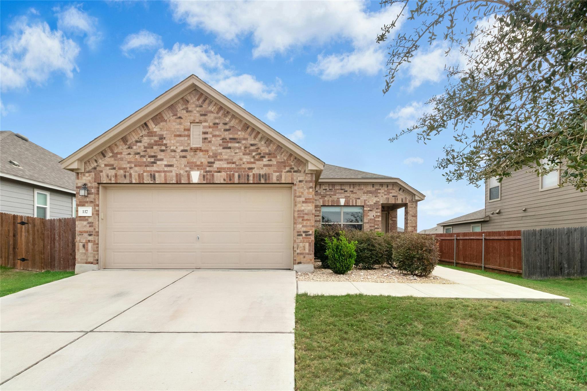 117 Schuylerville Drive Elgin TX 78621