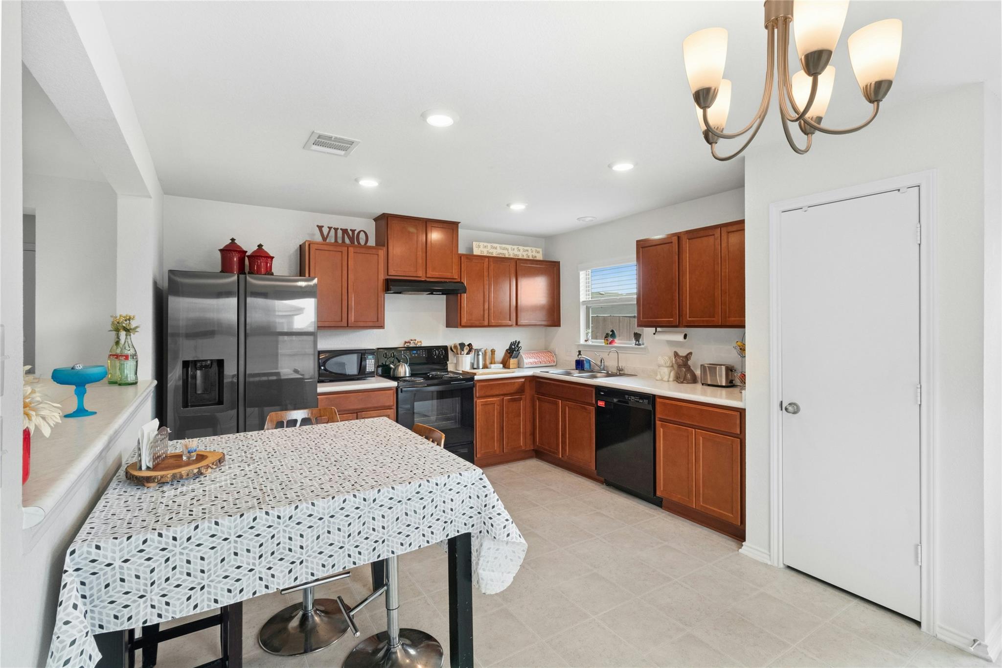 117 Schuylerville Drive Elgin TX 78621