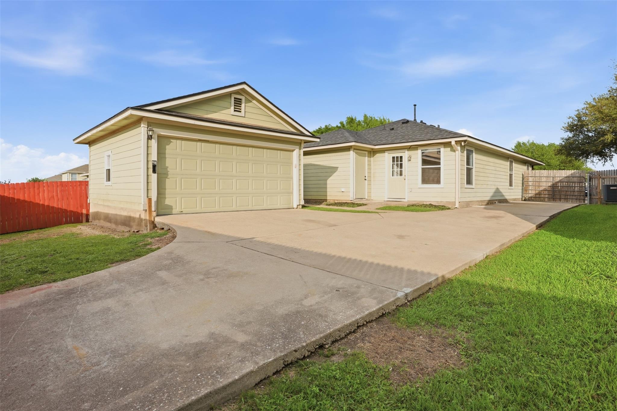 13525 Briarcreek Loop Manor TX 78653