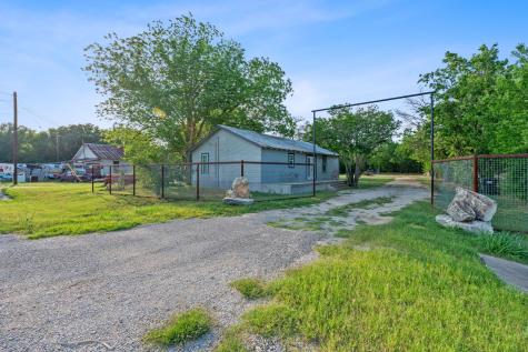 6071 Fm 713 Dale TX 78616