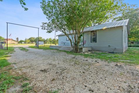 6071 Fm 713 Dale TX 78616