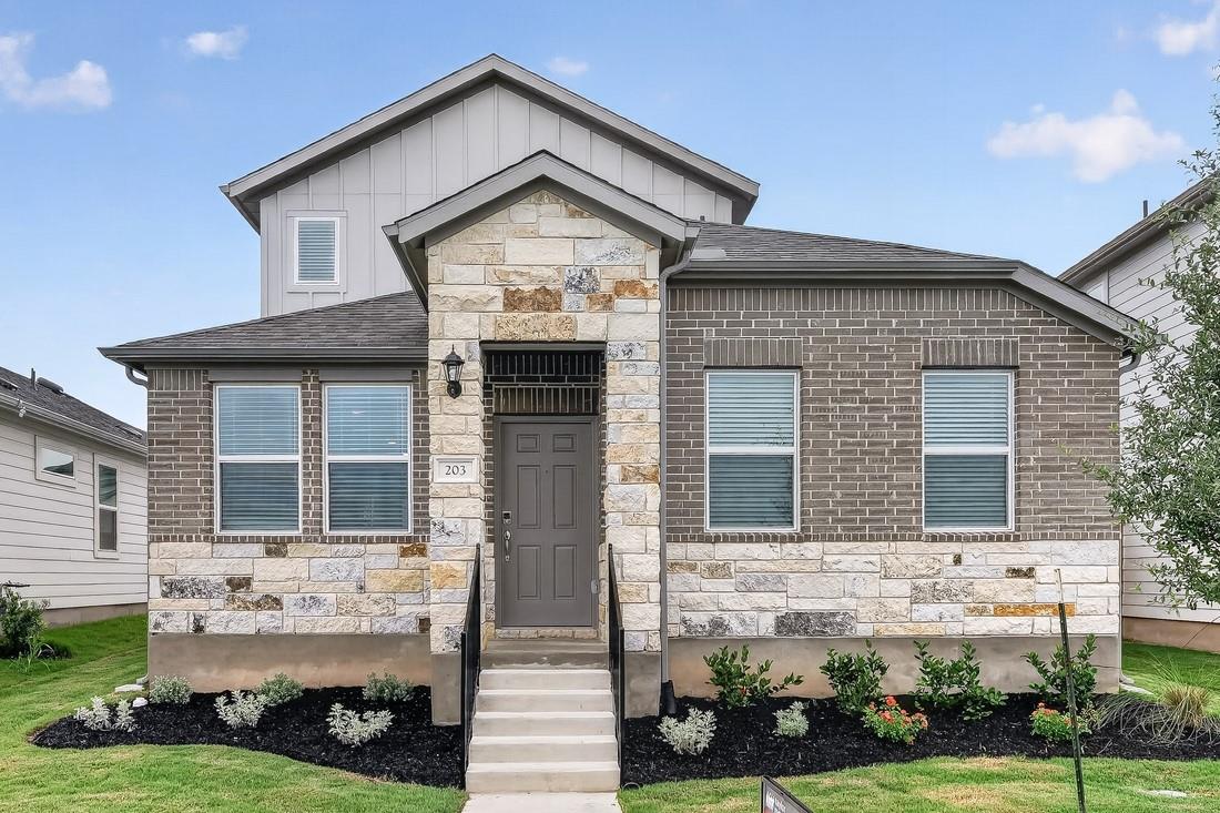 203 Betsy Road Hutto TX 78634