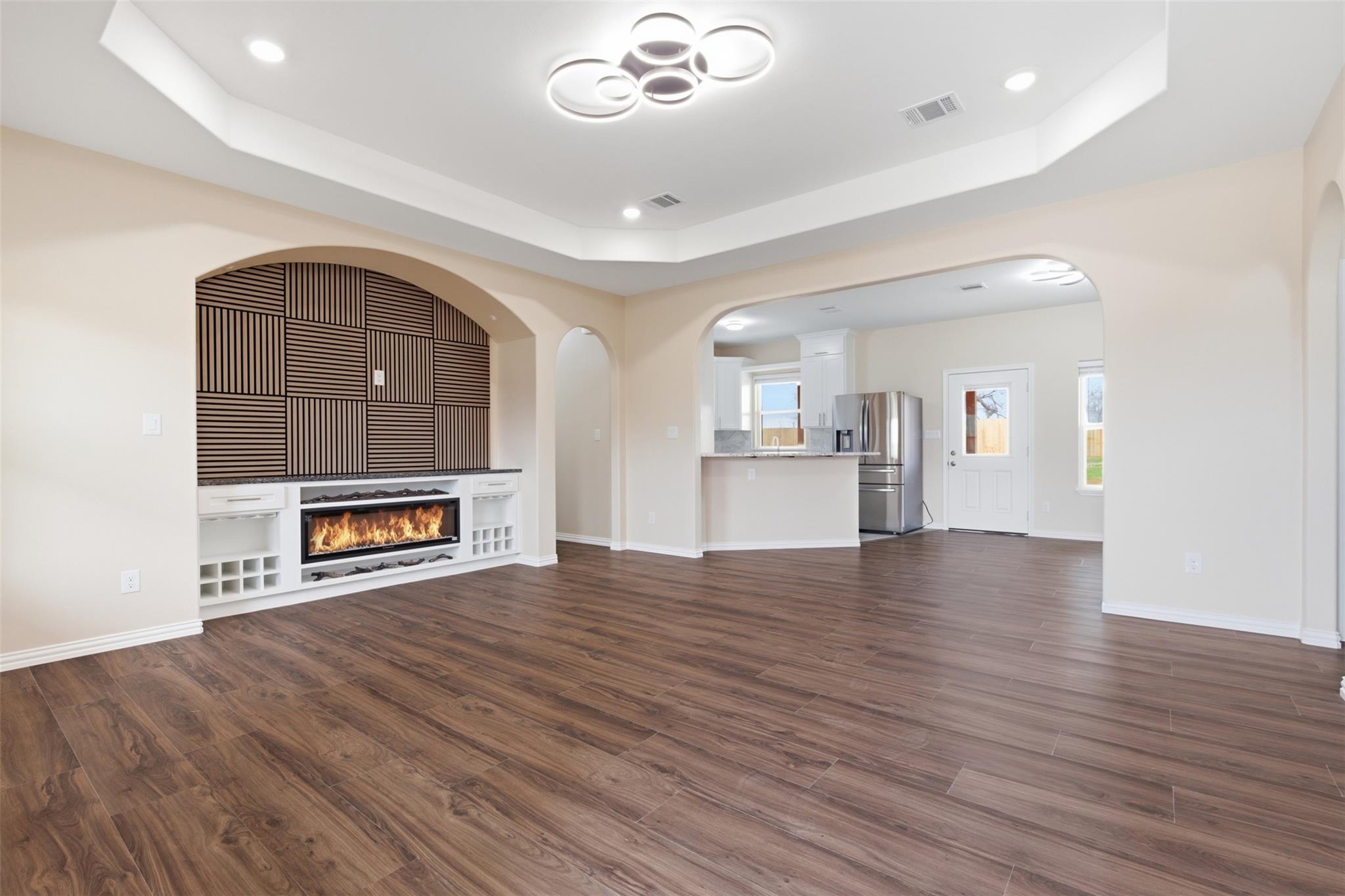 413 E Hamilton Avenue Rockdale TX 76567