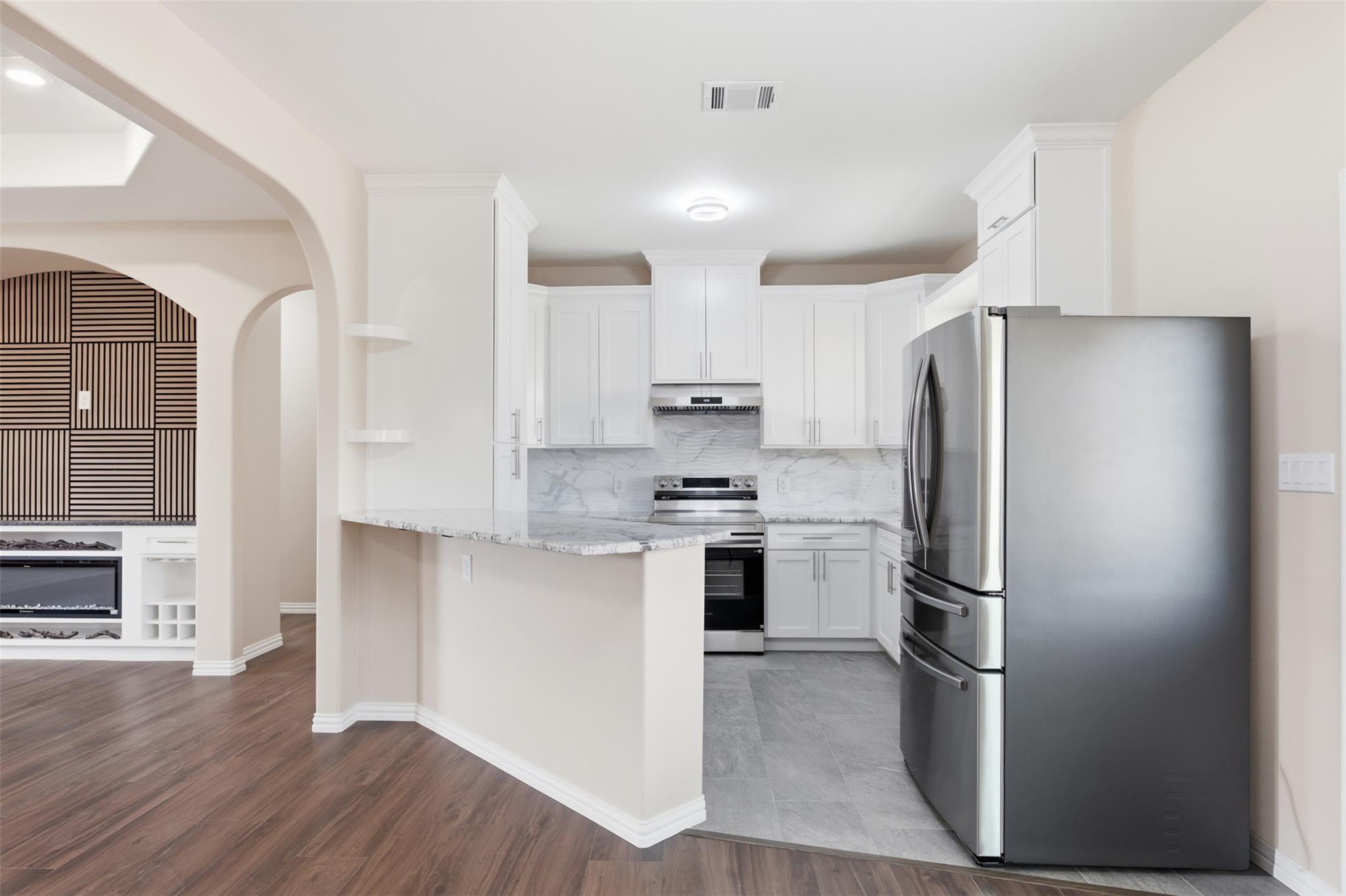 413 E Hamilton Avenue Rockdale TX 76567