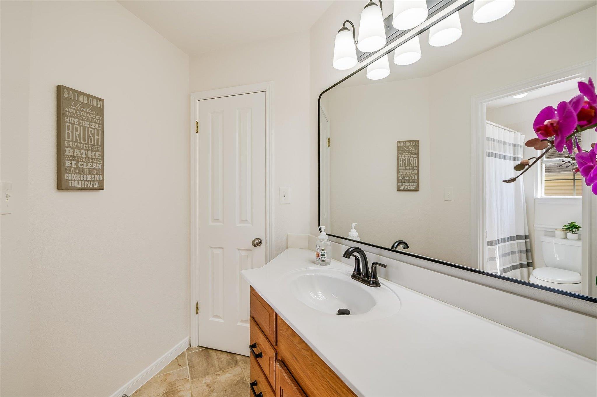 806 Mountain View Drive Pflugerville TX 78660