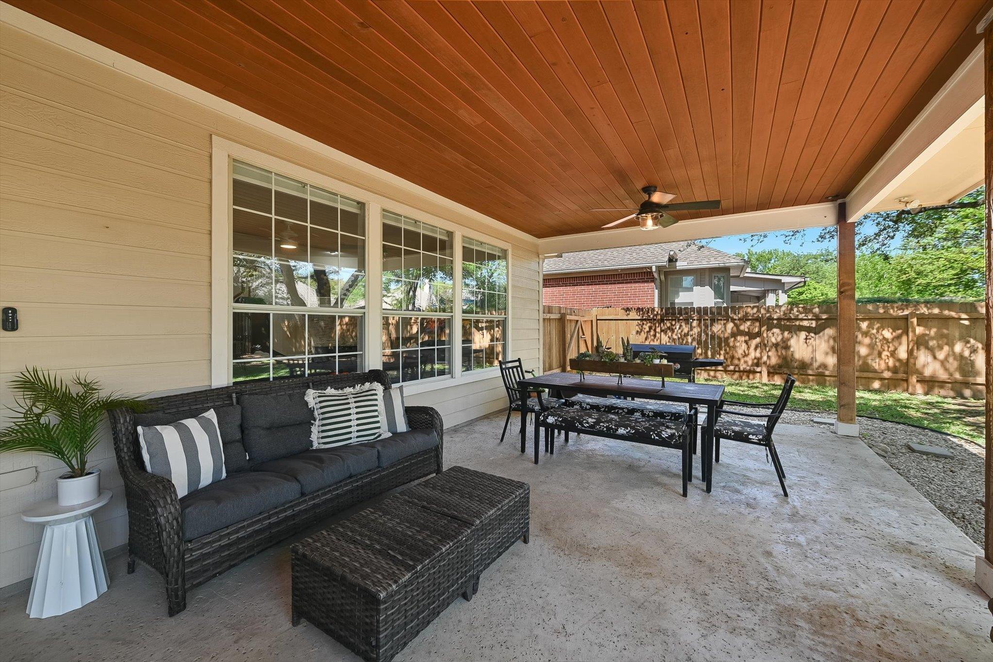 806 Mountain View Drive Pflugerville TX 78660