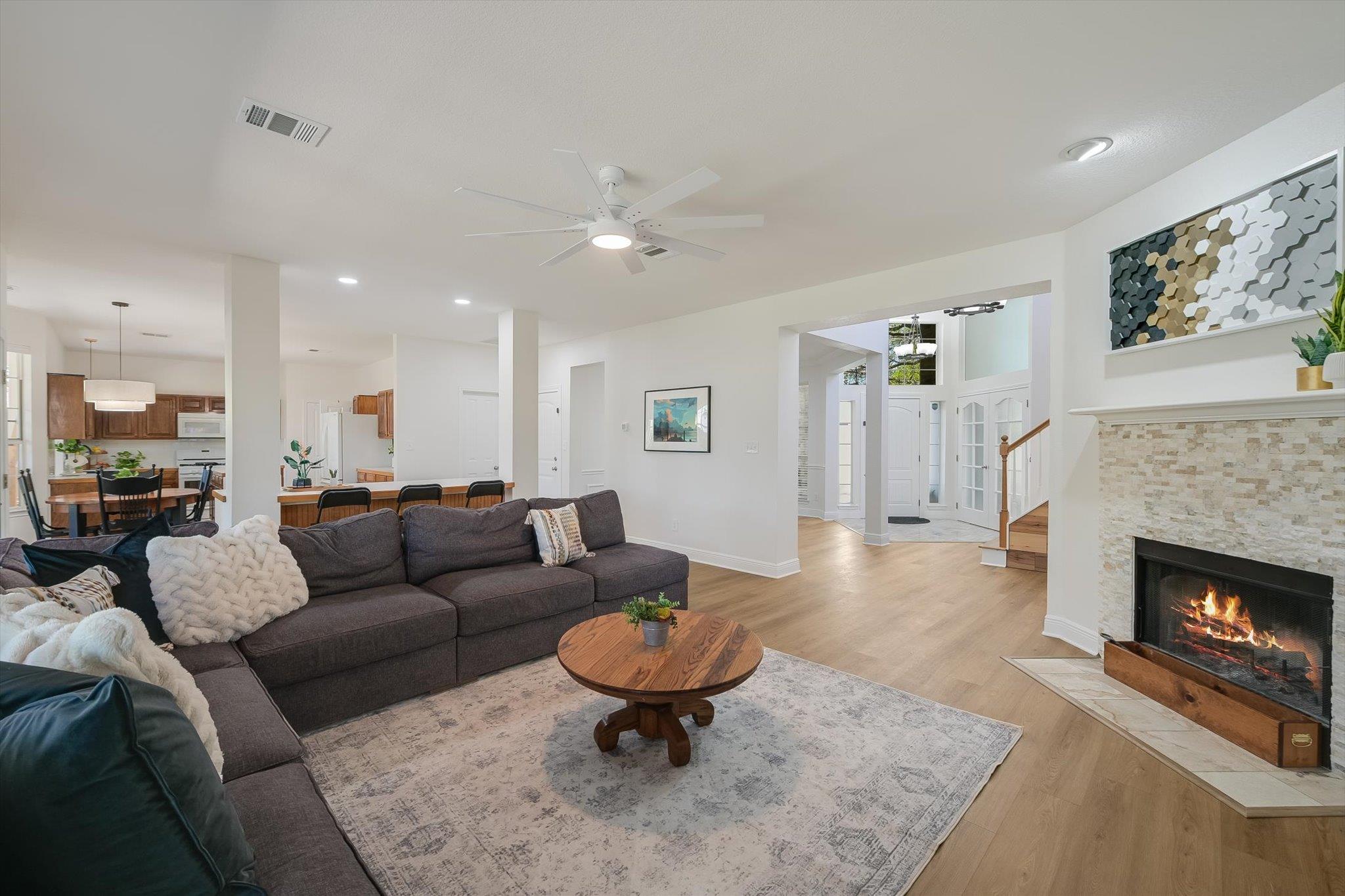 806 Mountain View Drive Pflugerville TX 78660