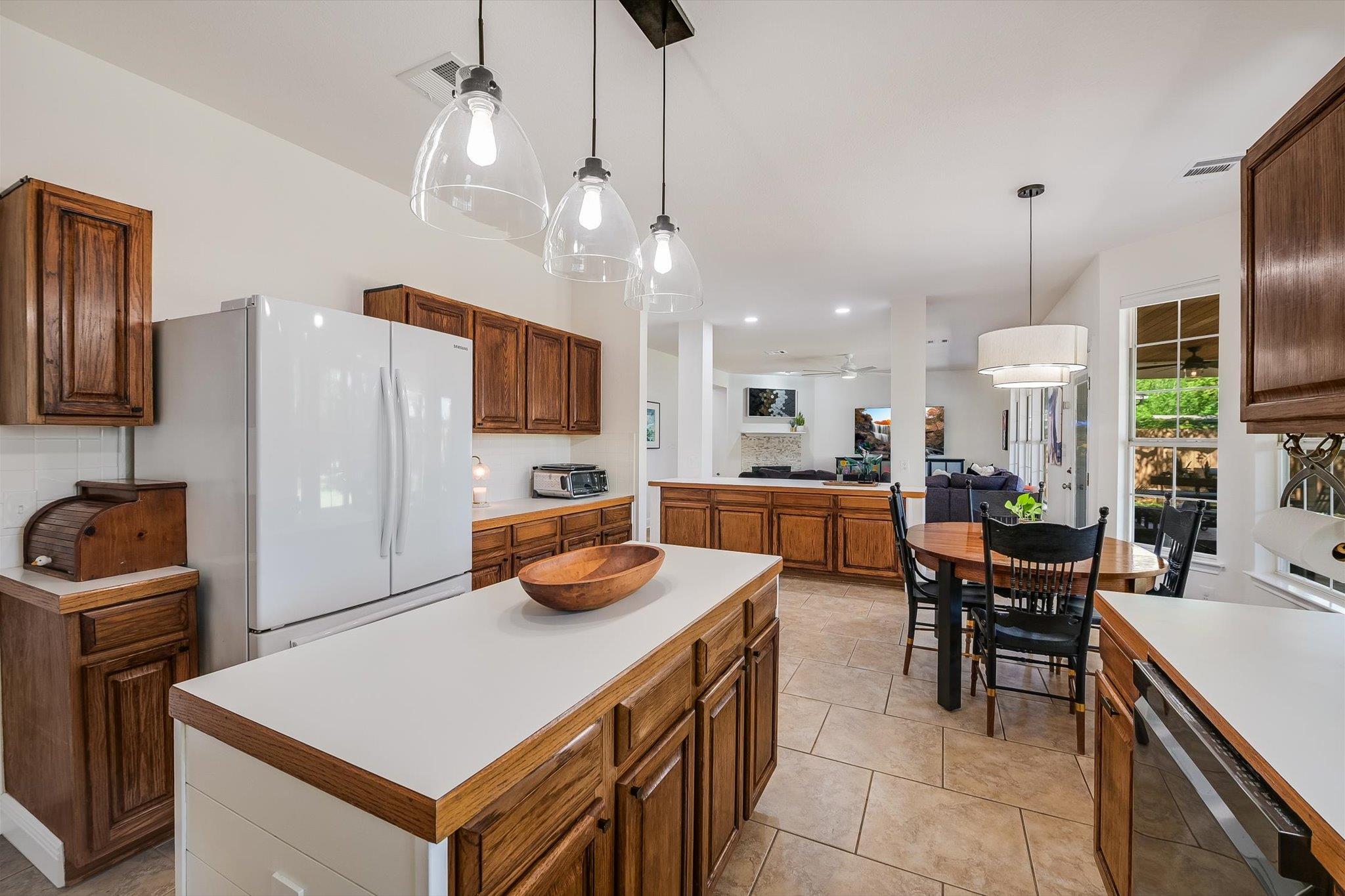 806 Mountain View Drive Pflugerville TX 78660