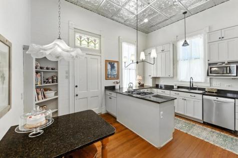 624 Saint Louis Street Gonzales TX 78629