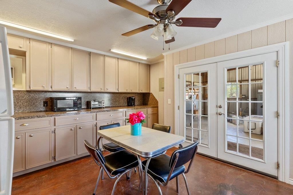 434 W Turner Court Johnson City TX 78636
